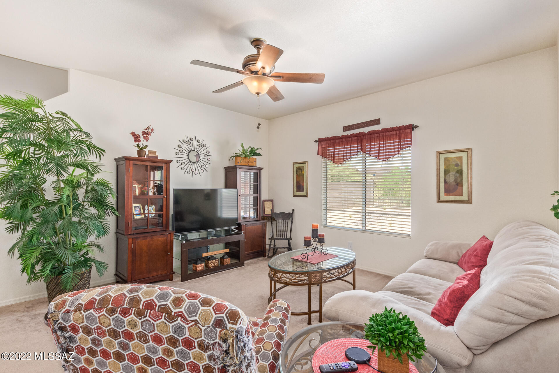 1076 W Camino Hombre Viejo