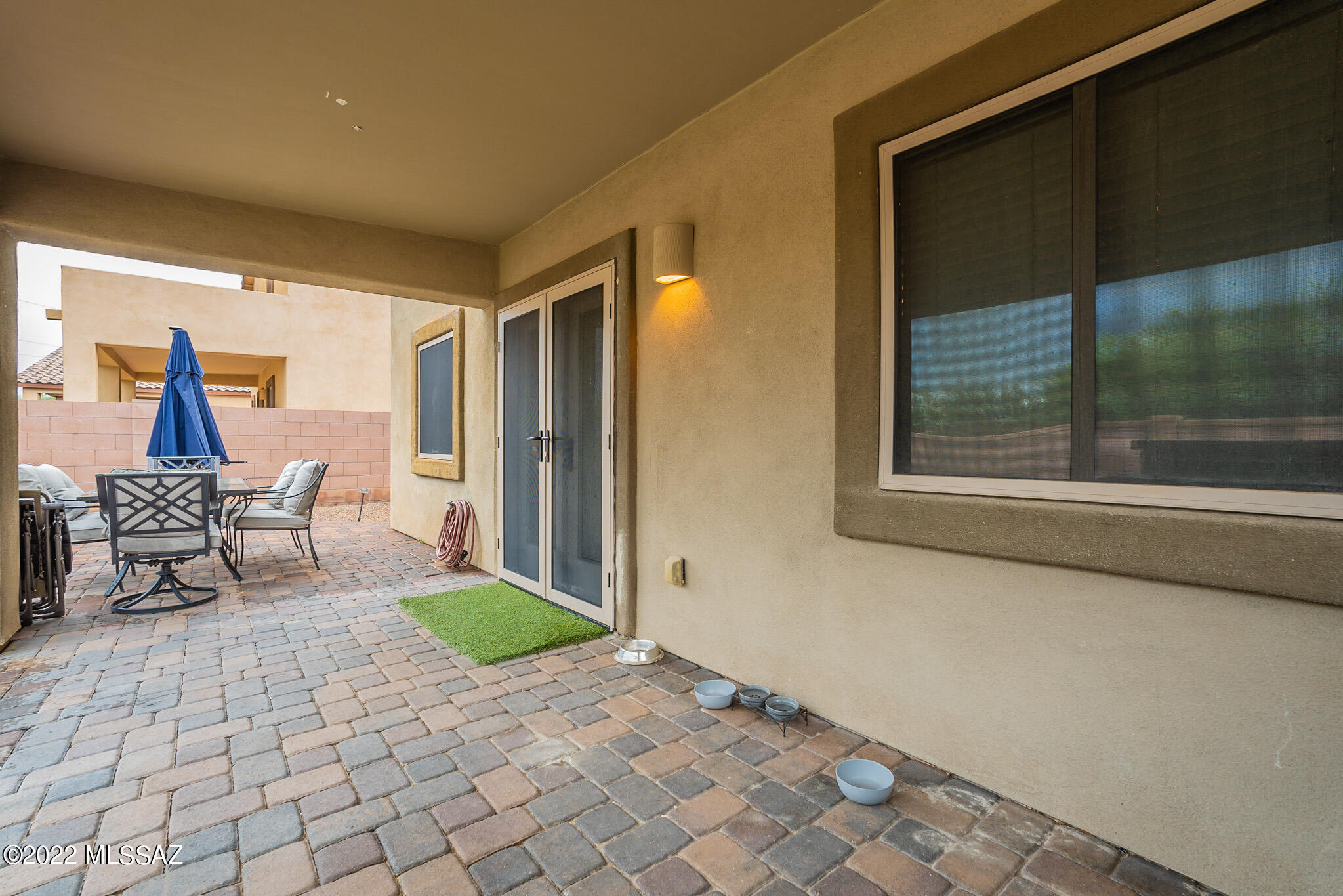 147 W Calle Paso Suave