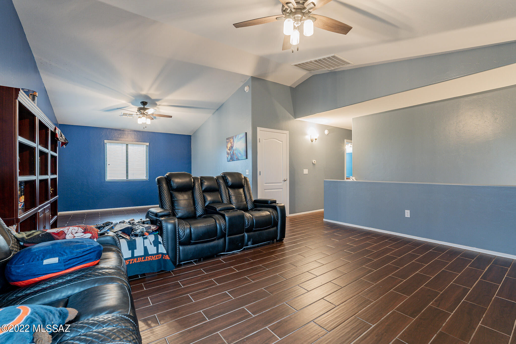 147 W Calle Paso Suave