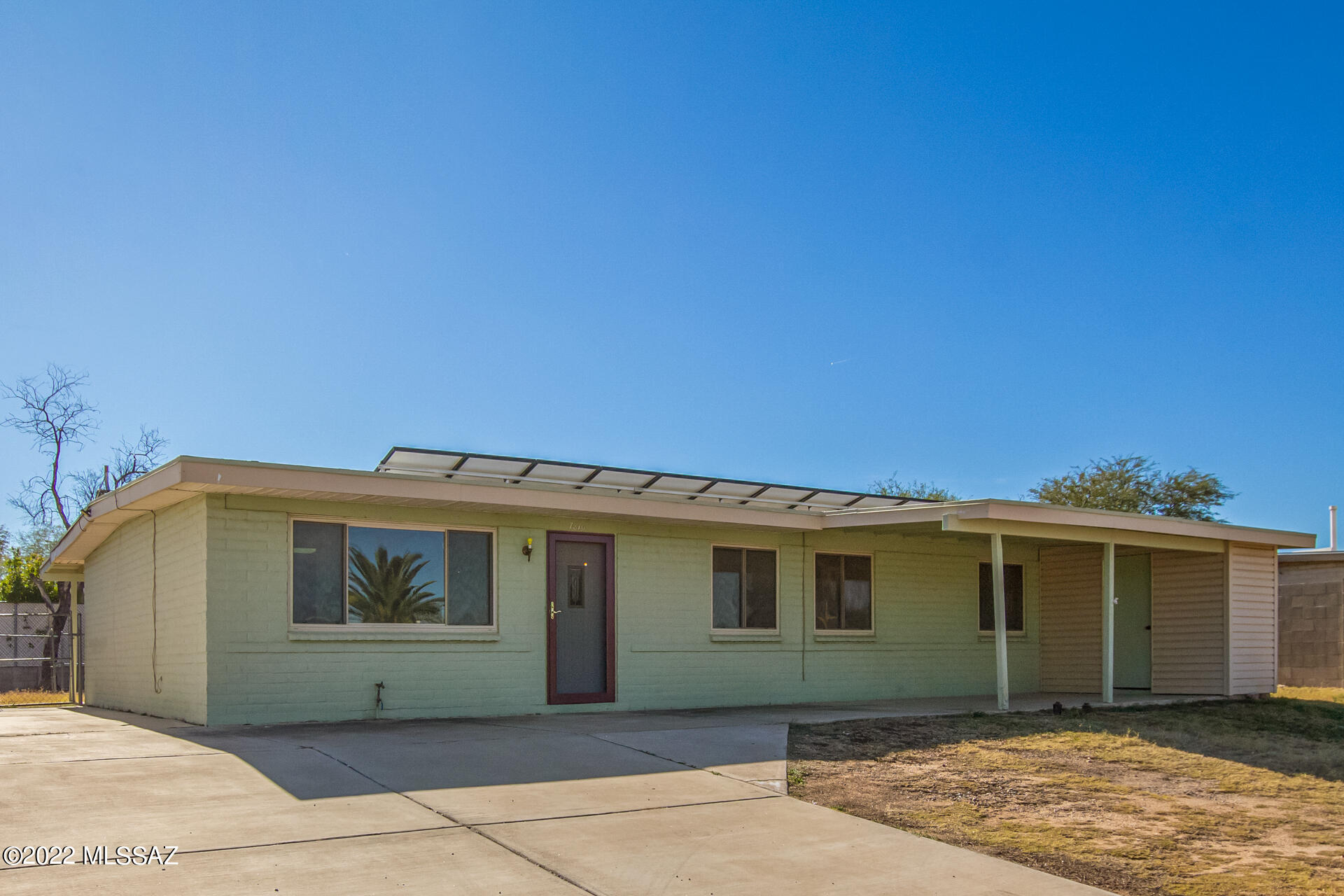 7810 E Apple Tree Drive