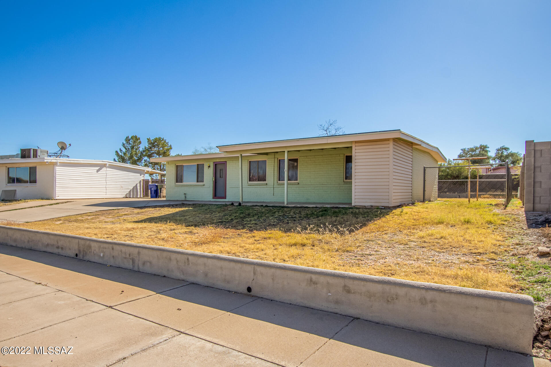 7810 E Apple Tree Drive