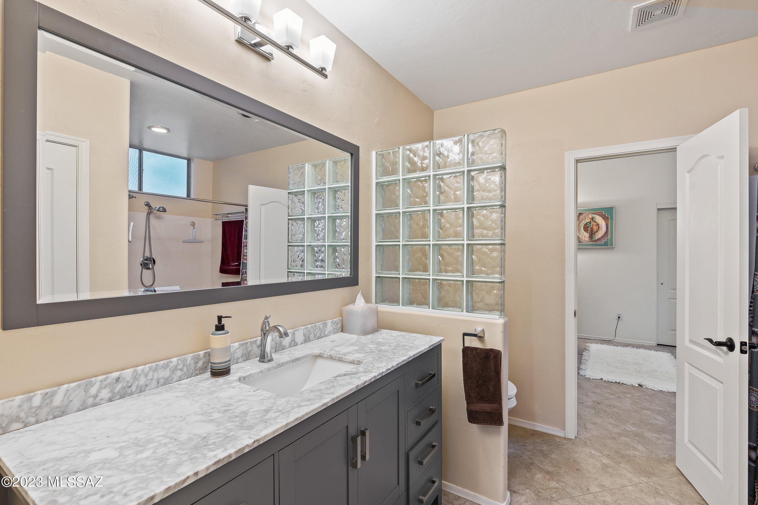 2680 W Oasis Springs Court