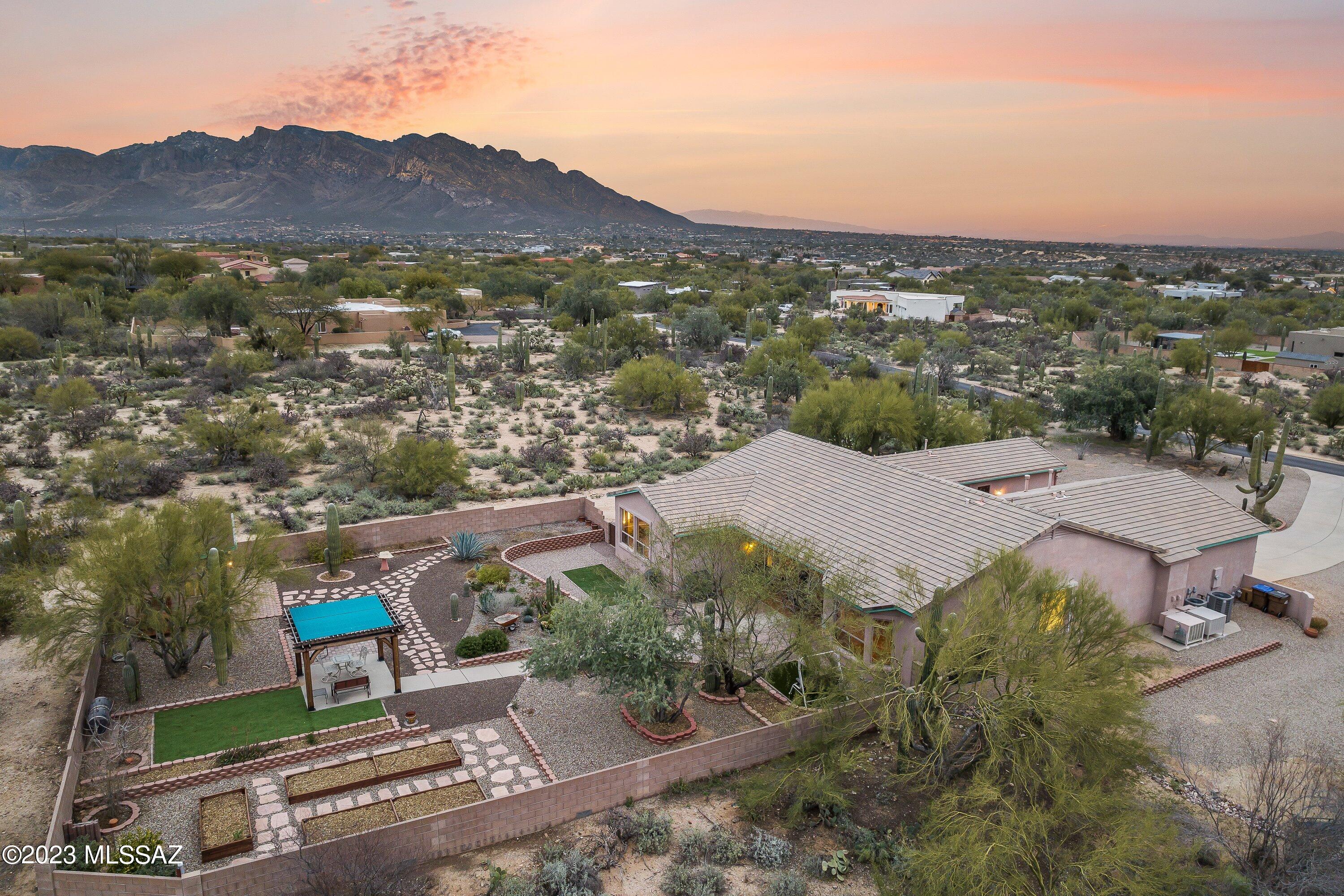 2680 W Oasis Springs Court