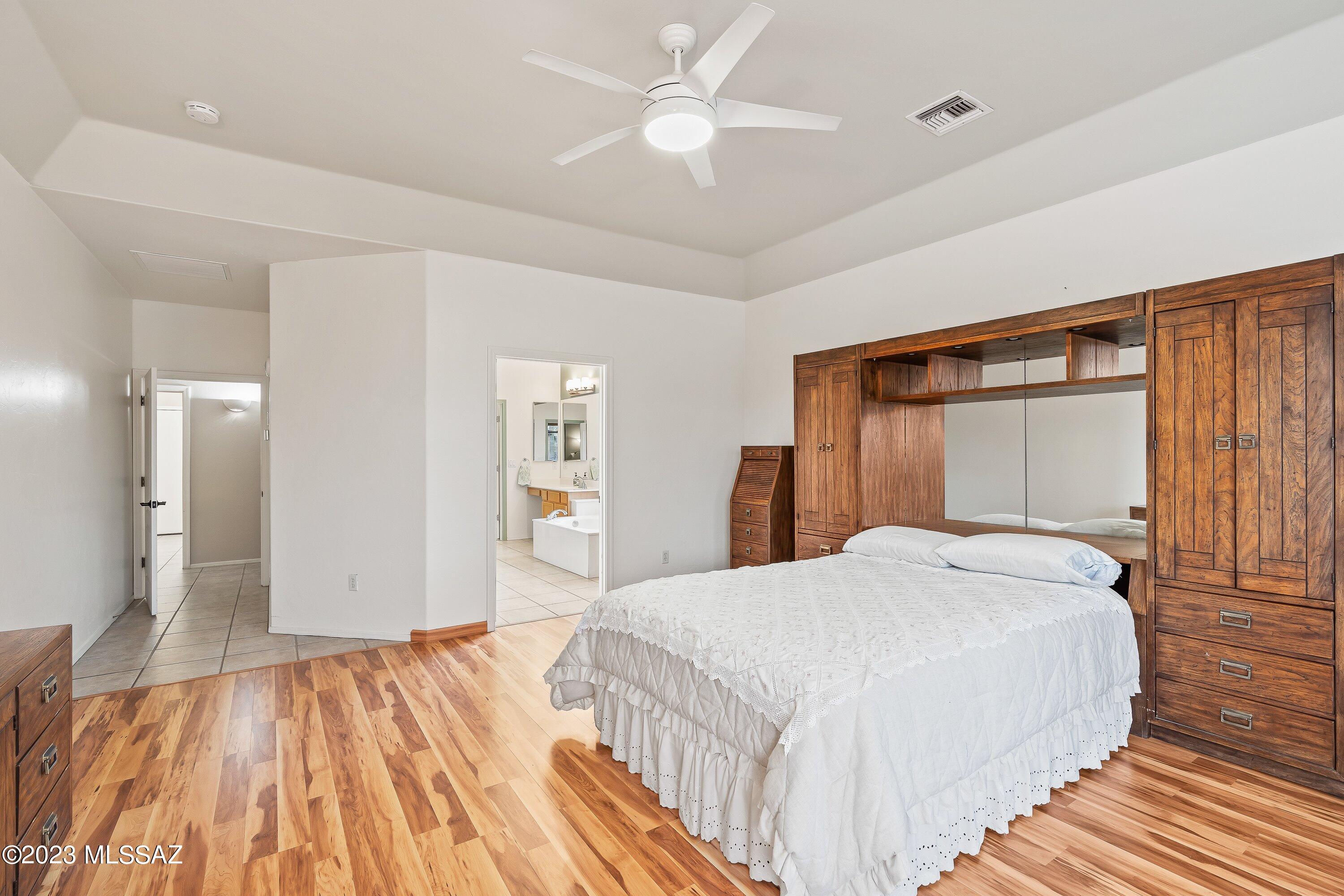2680 W Oasis Springs Court