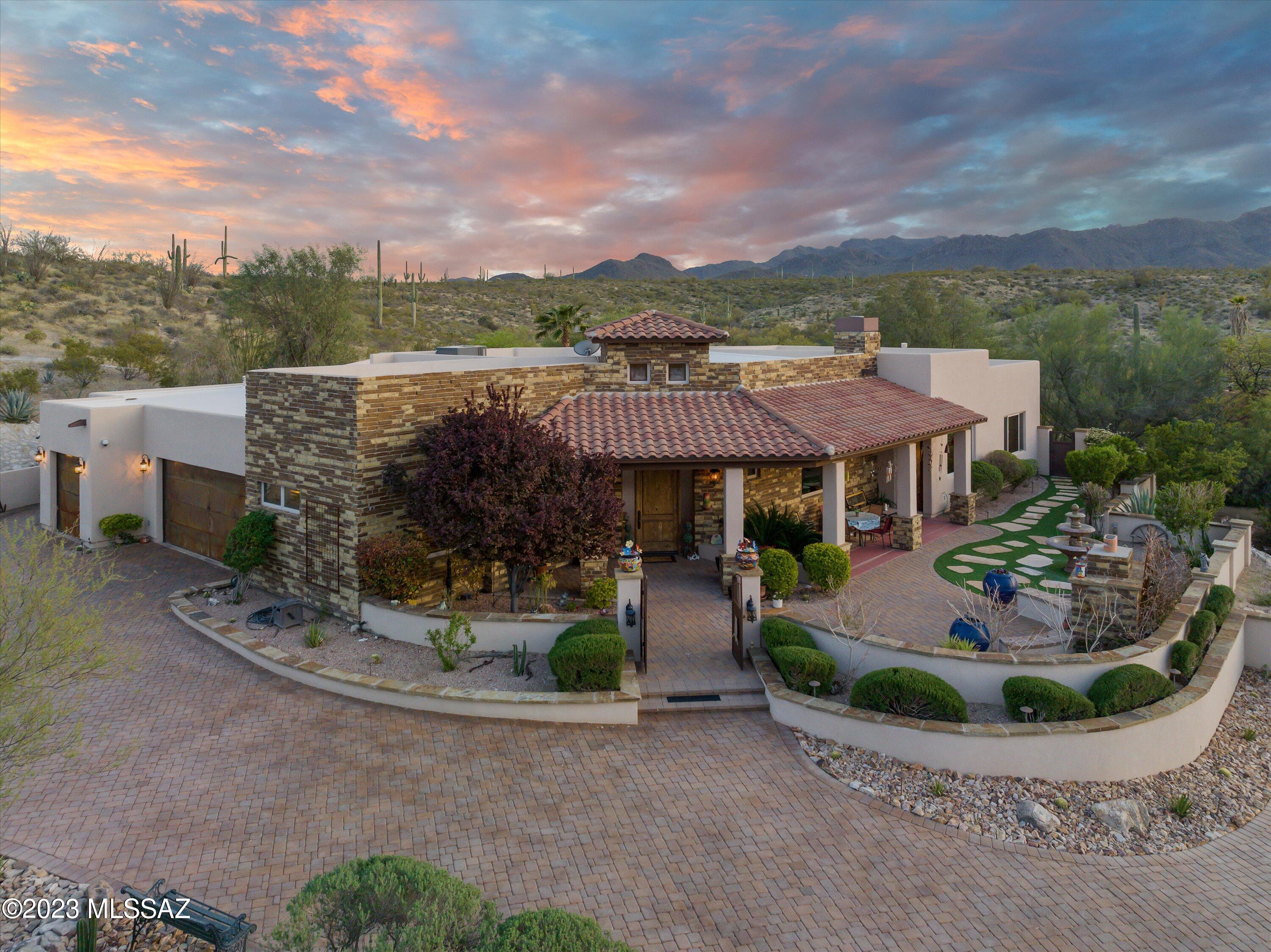 4060 N Placita Del Venado