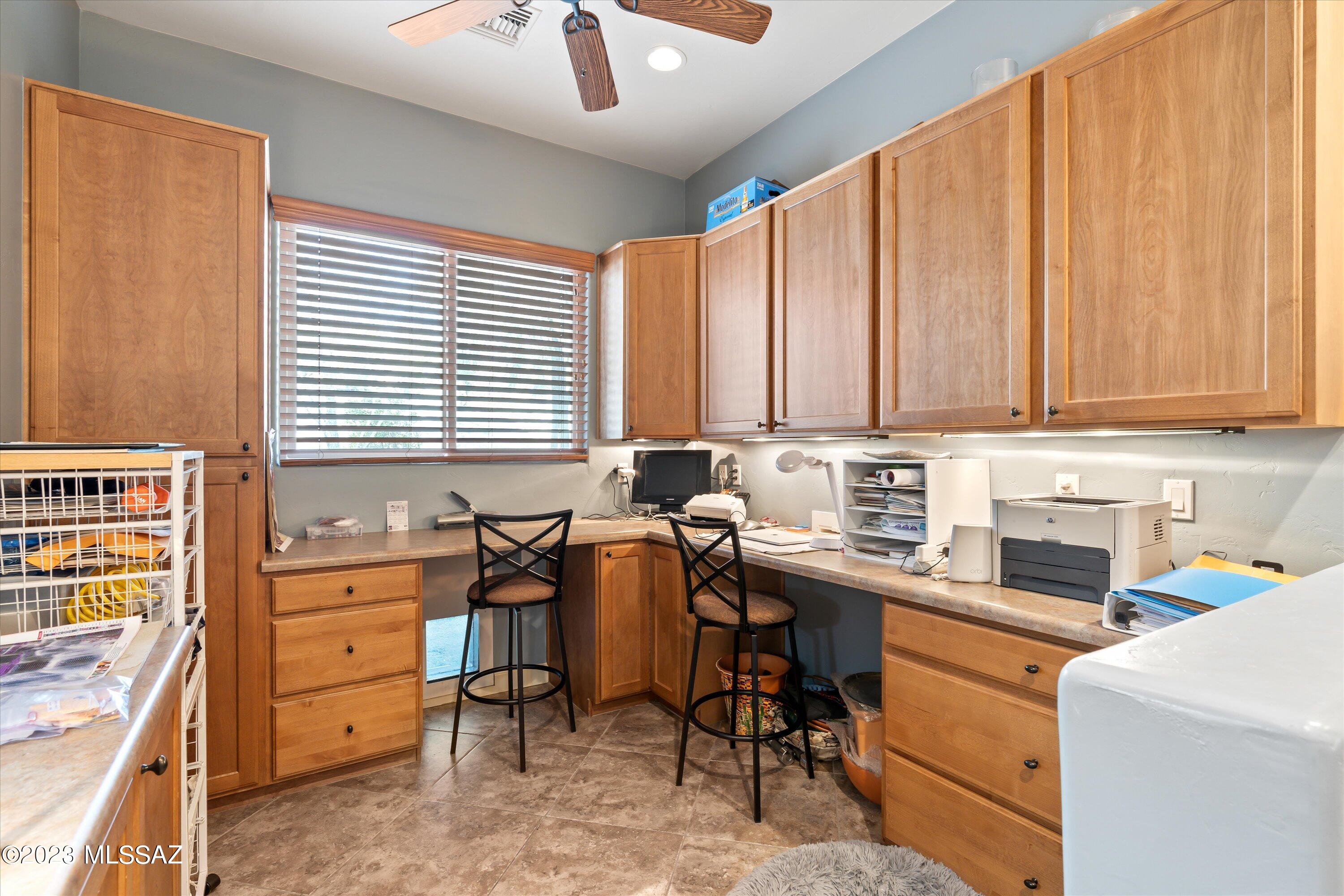 4060 N Placita Del Venado