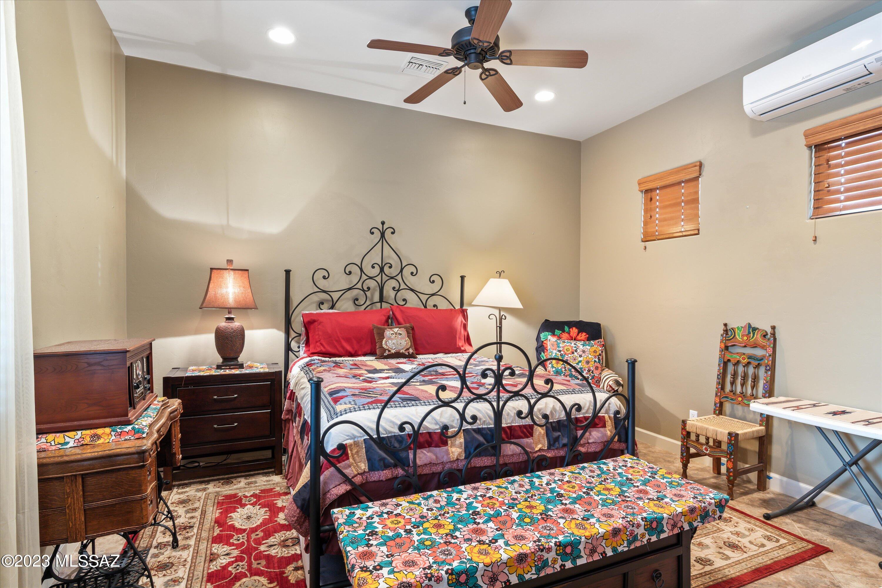 4060 N Placita Del Venado