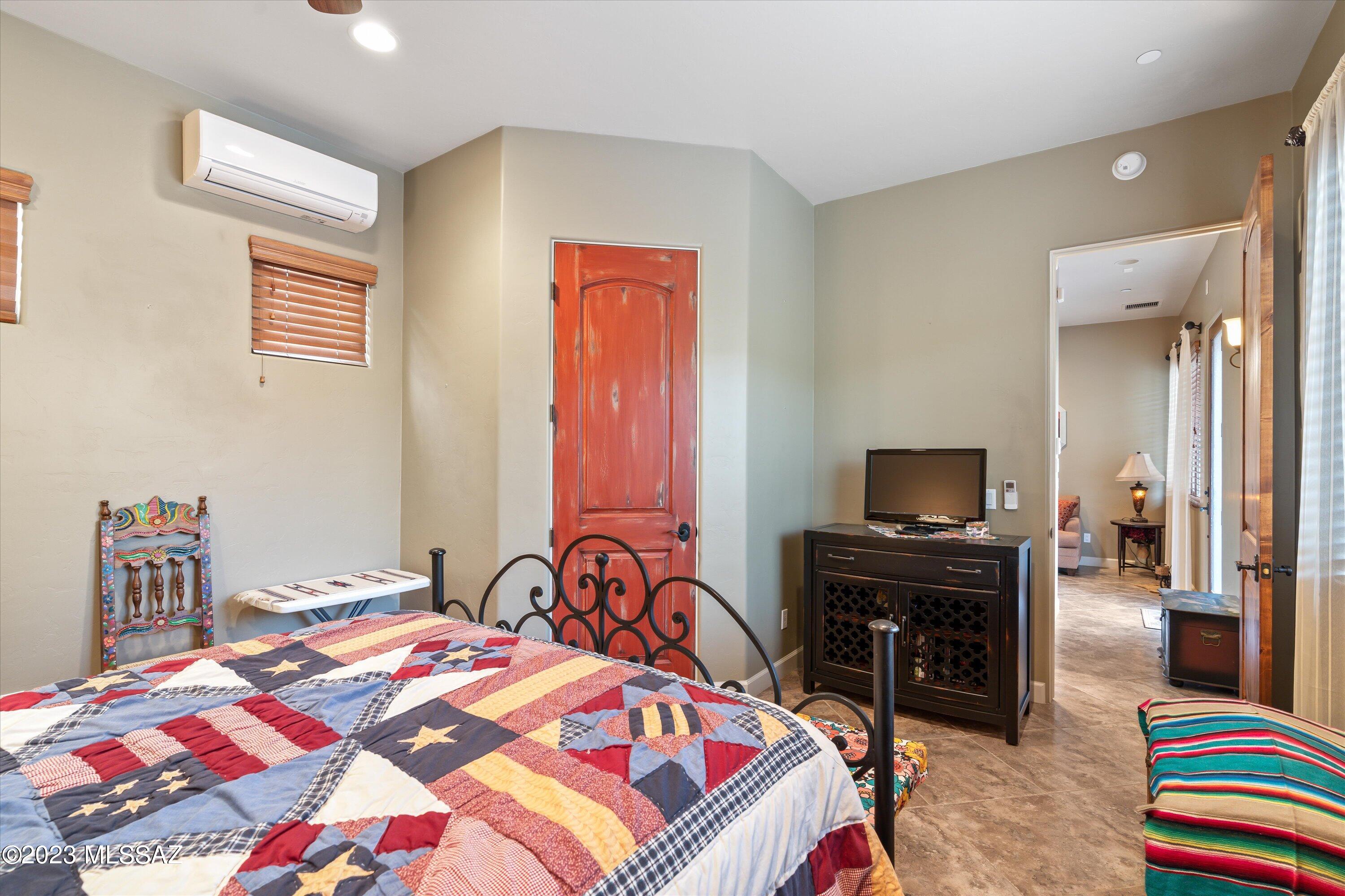 4060 N Placita Del Venado