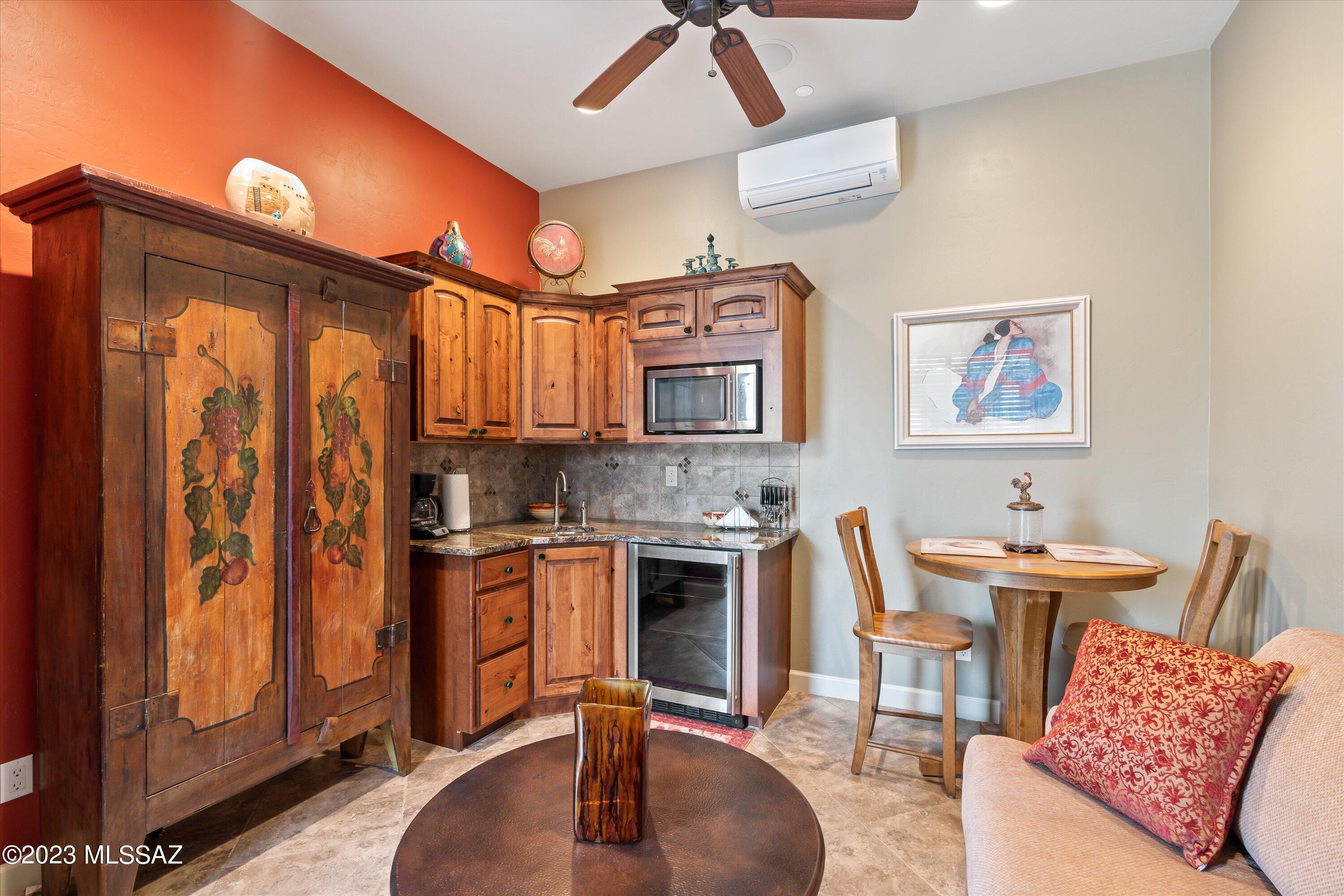 4060 N Placita Del Venado