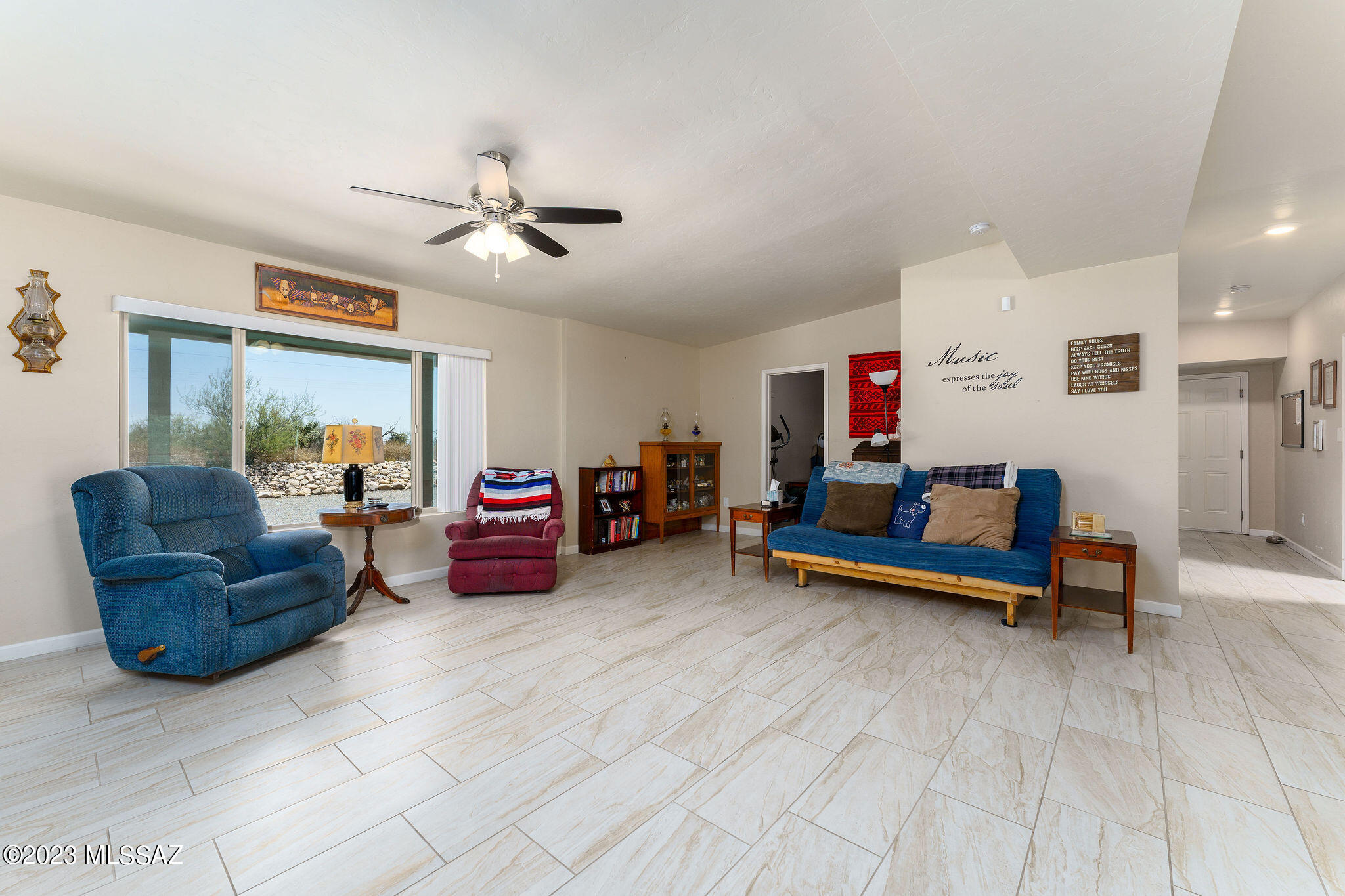 551 E Tangelo Drive