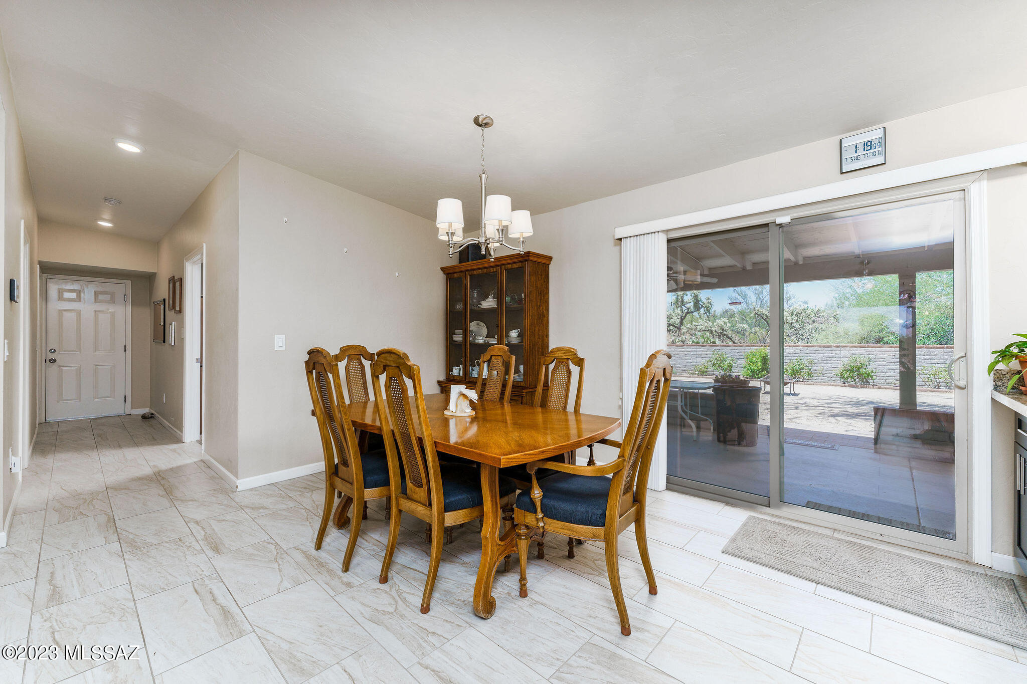 551 E Tangelo Drive