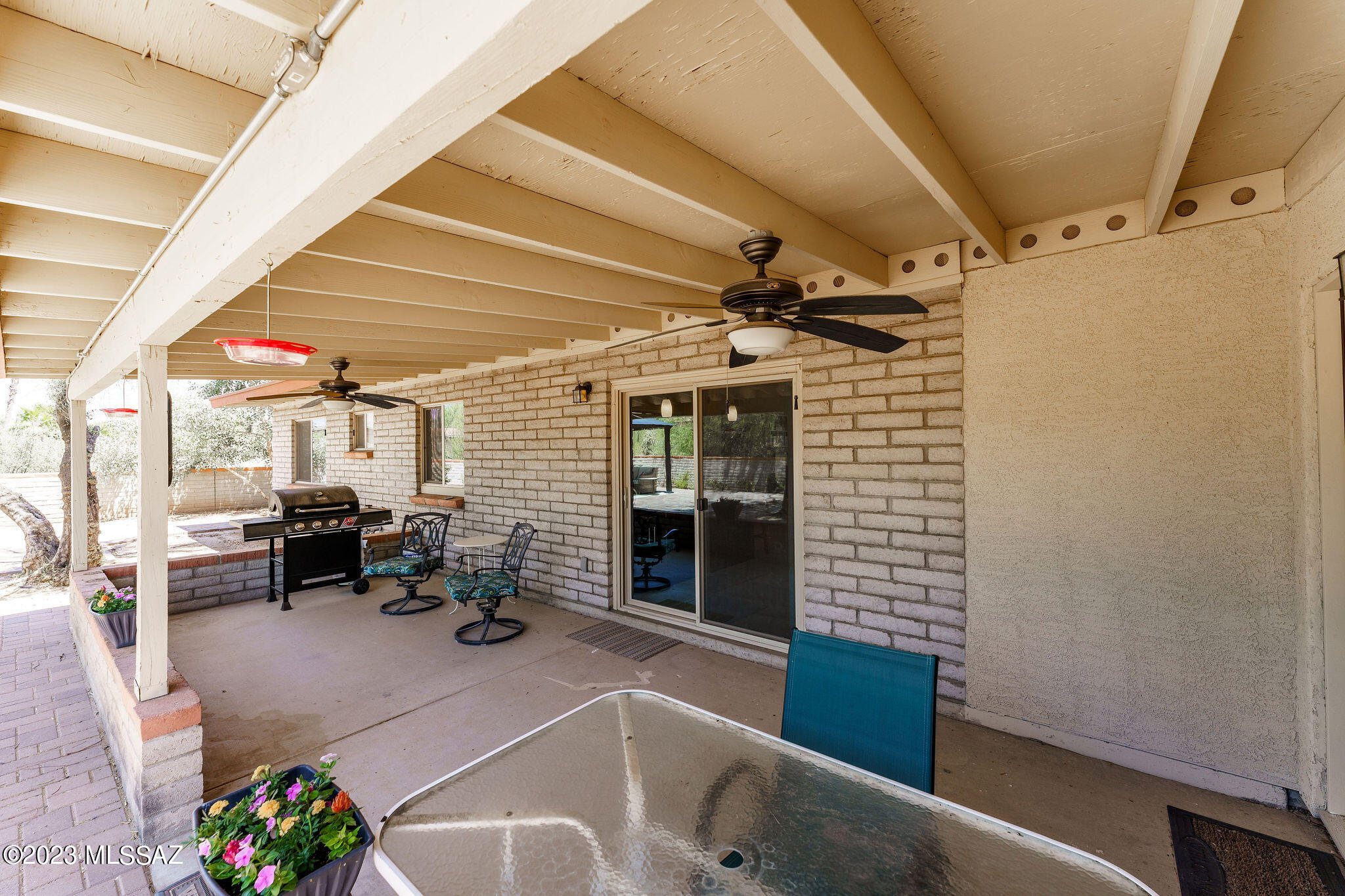 551 E Tangelo Drive
