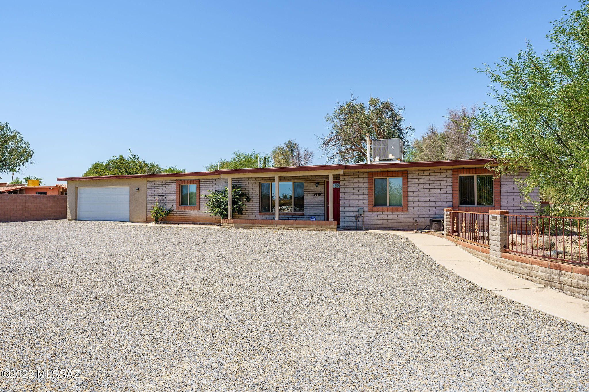 551 E Tangelo Drive