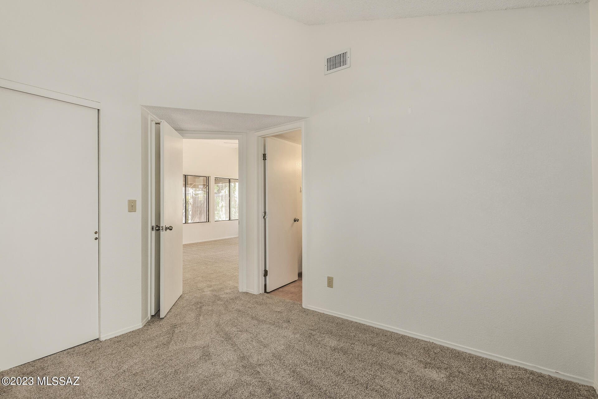 7511 E Harbor Drive