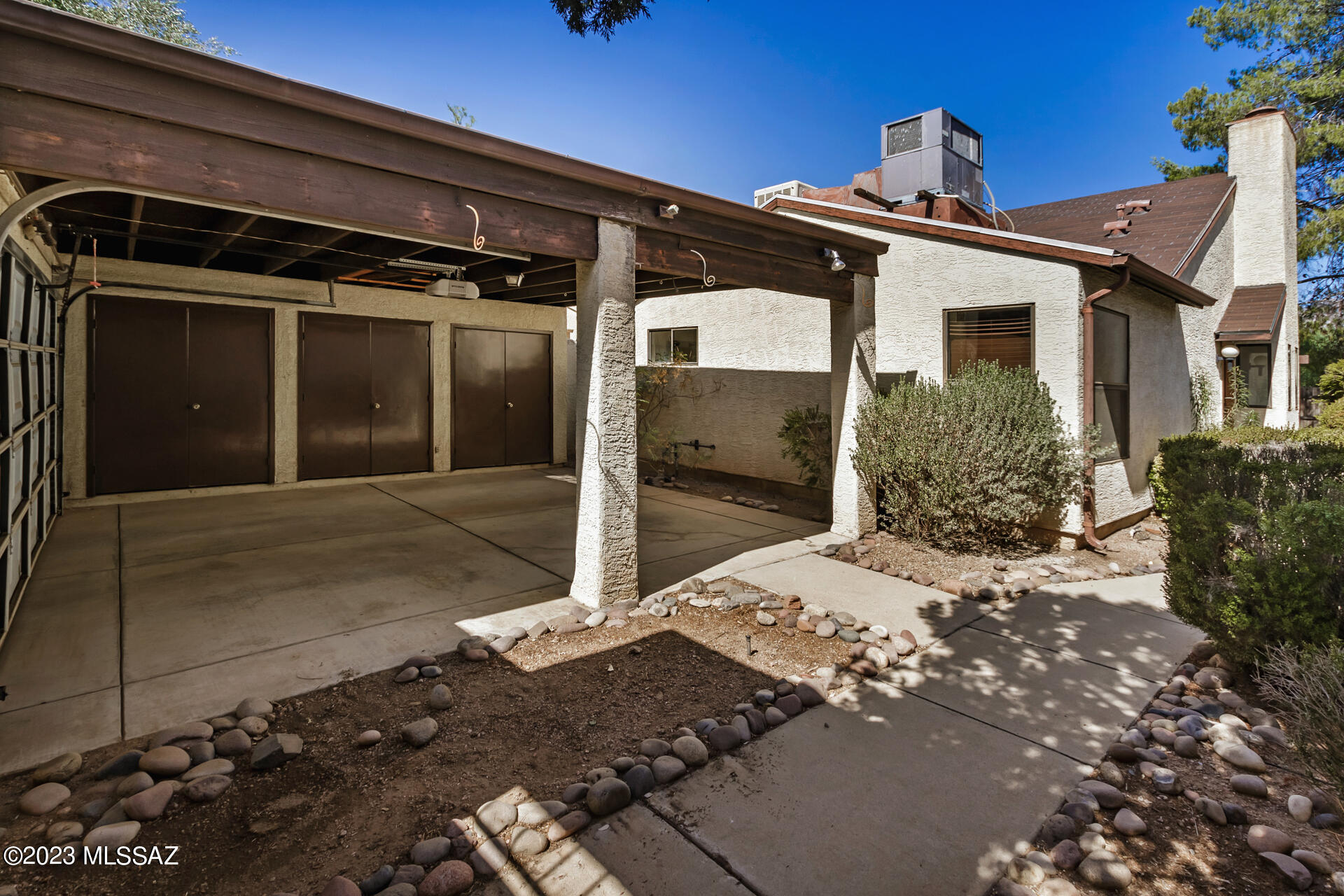 7511 E Harbor Drive