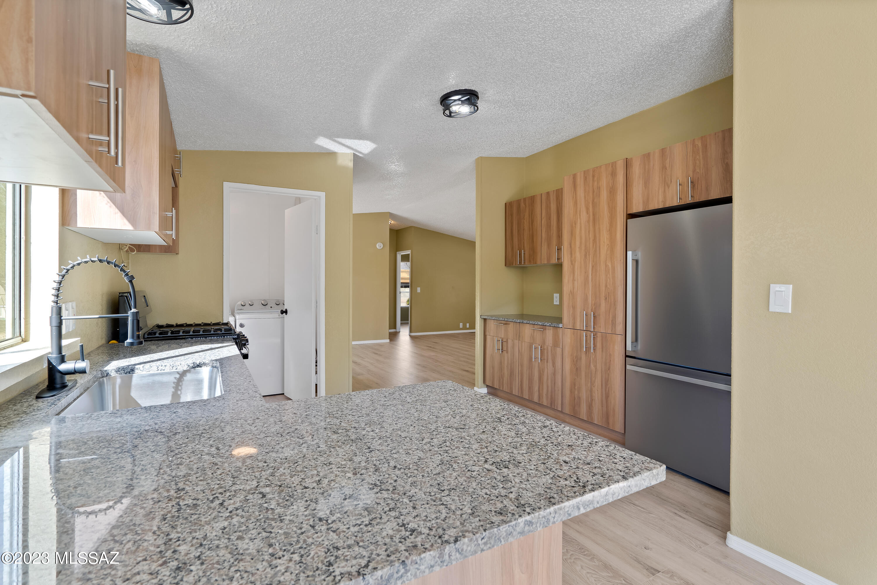 4113 N Flowing Wells Road