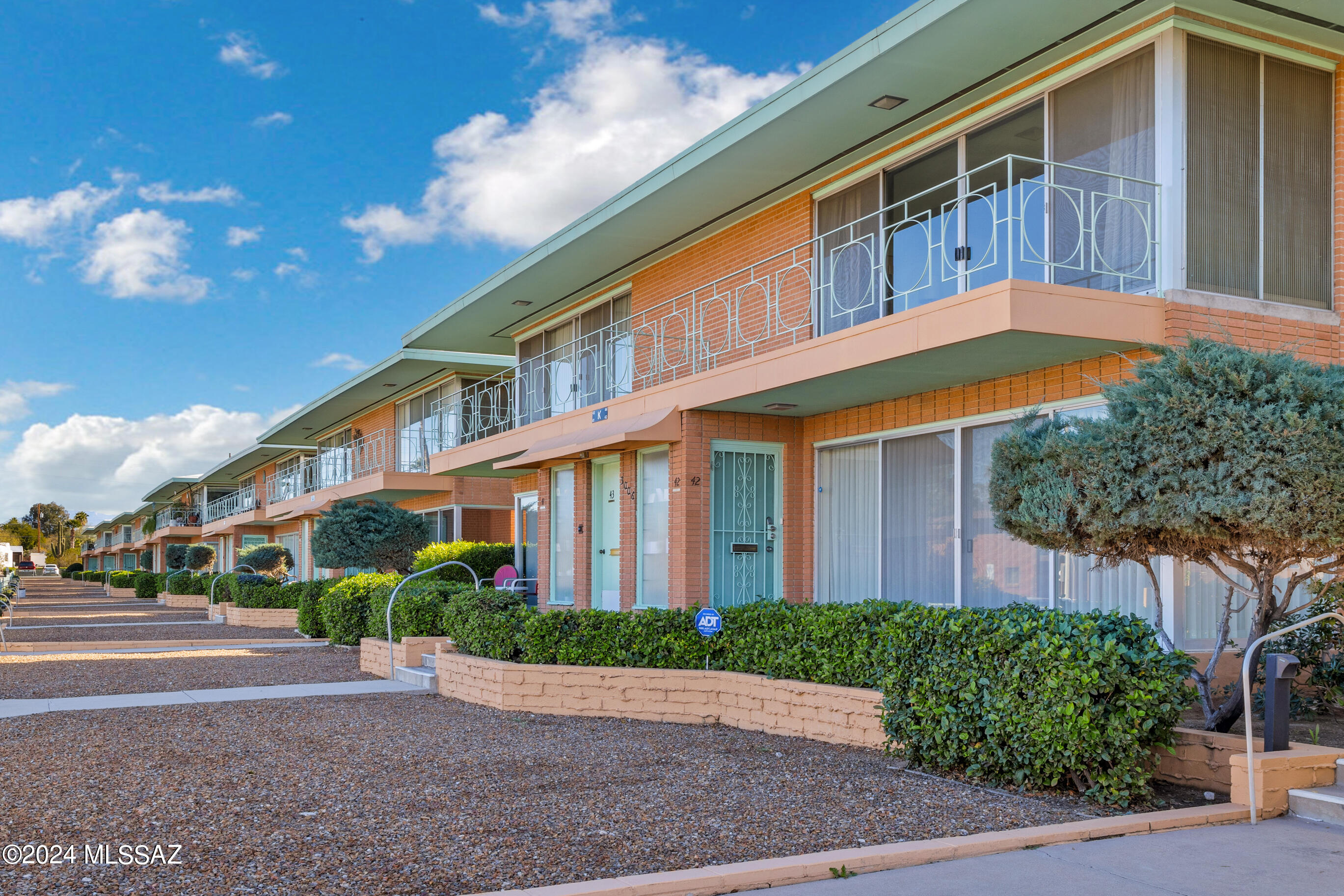 3006 E 6Th Street Unit: K-44