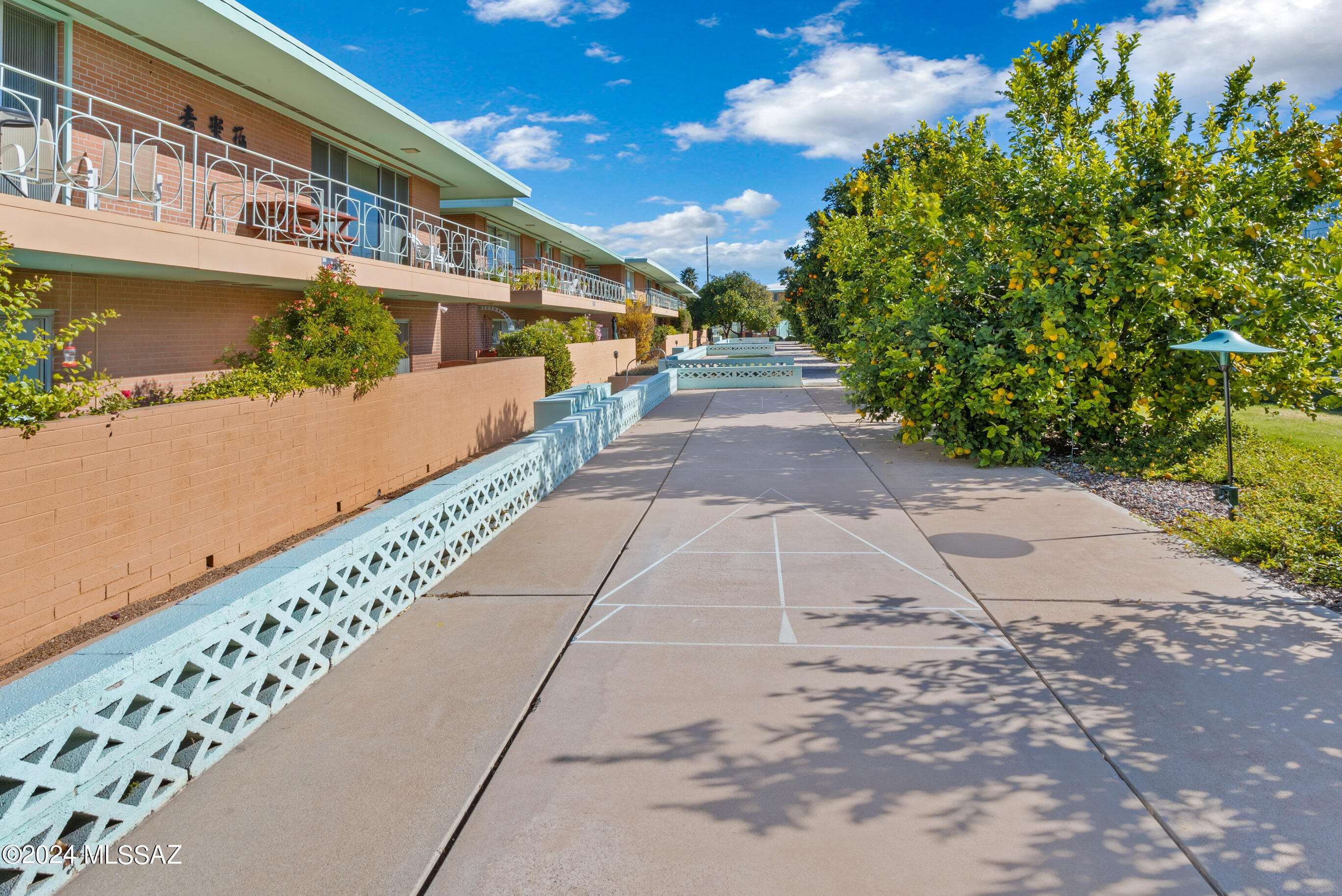 3006 E 6Th Street Unit: K-44