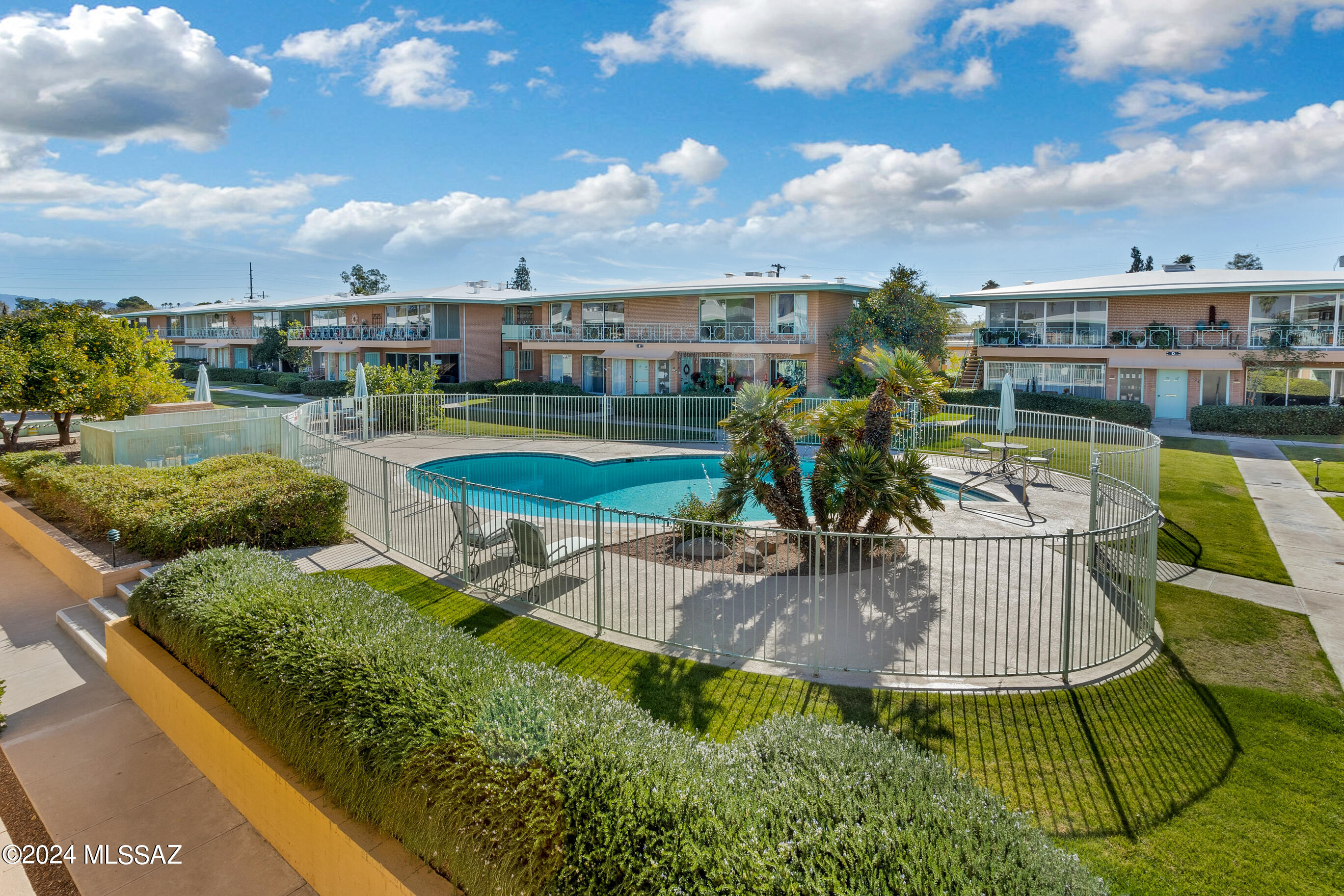 3006 E 6Th Street Unit: K-44