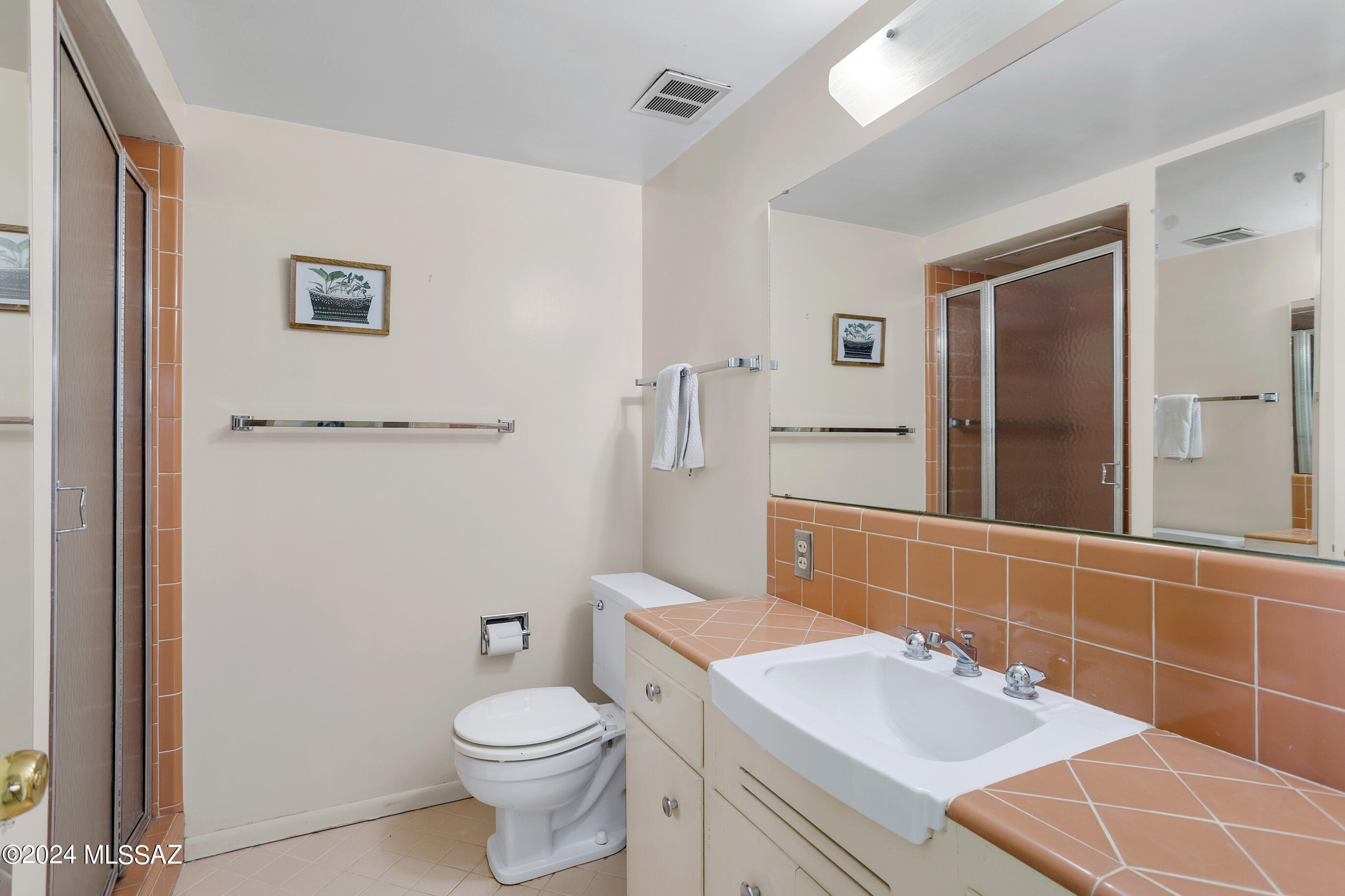 3006 E 6Th Street Unit: K-44