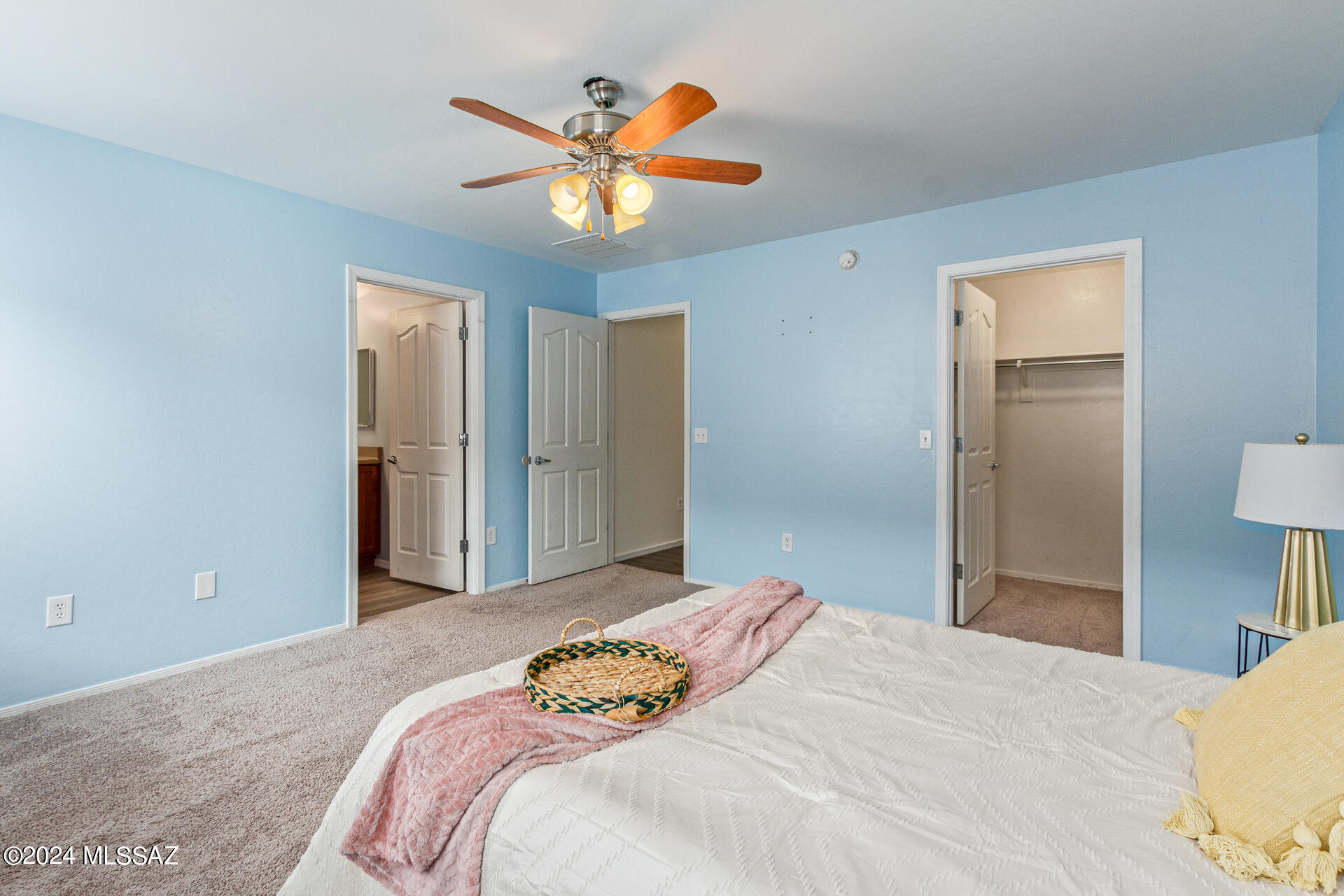 4792 E Desert Thorn Drive