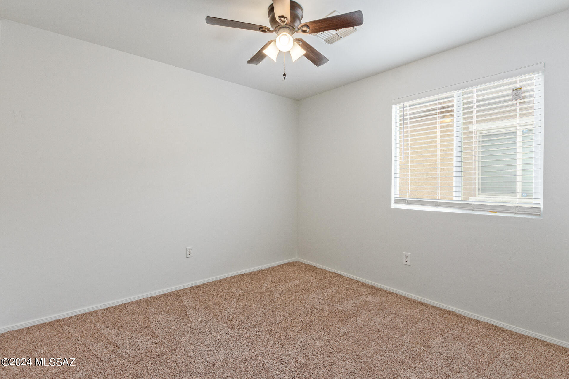 4792 E Desert Thorn Drive