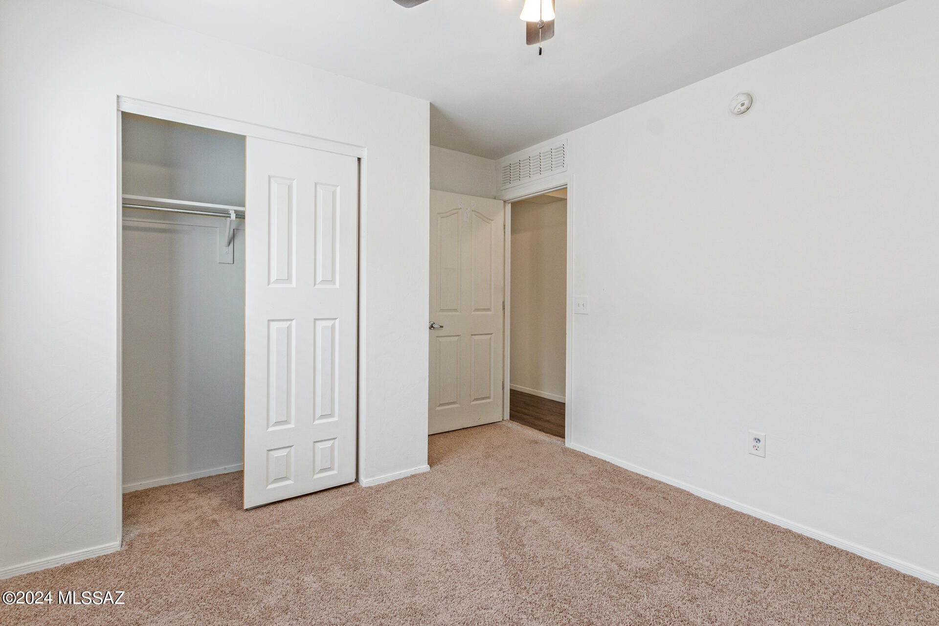 4792 E Desert Thorn Drive