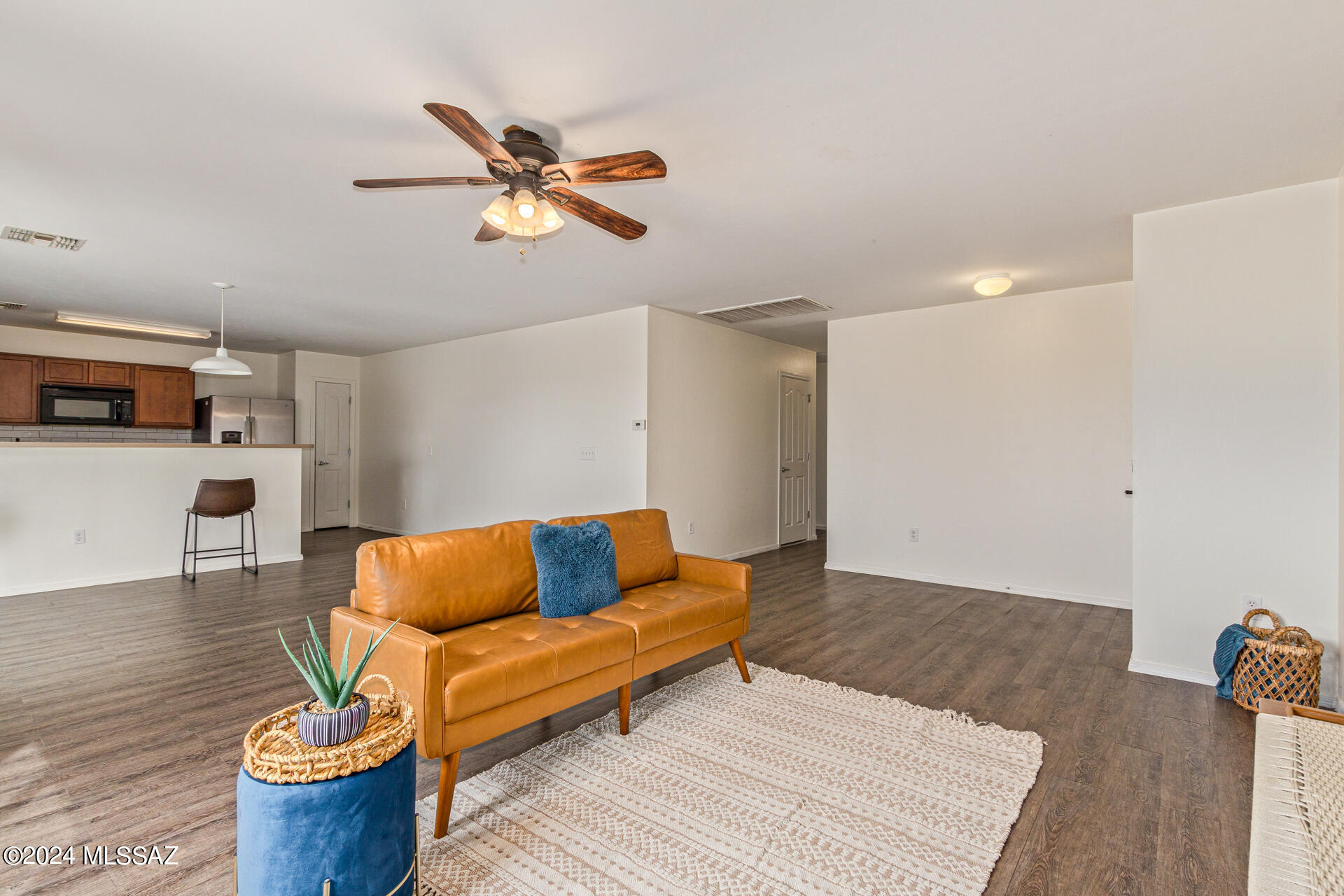 4792 E Desert Thorn Drive