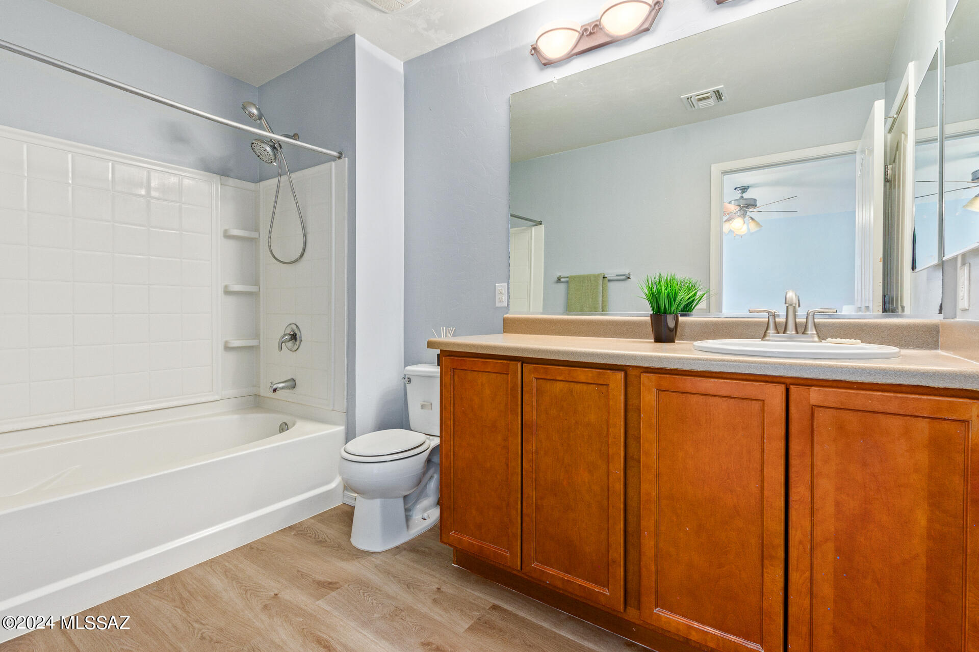 4792 E Desert Thorn Drive