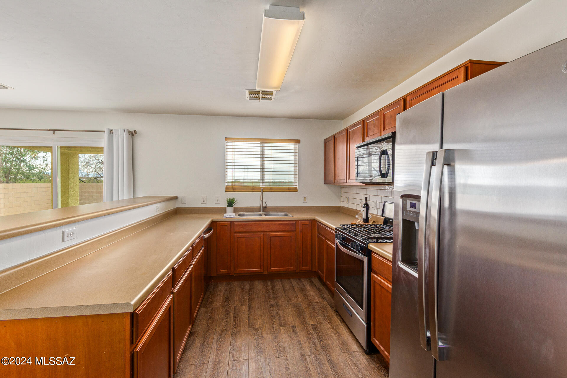 4792 E Desert Thorn Drive