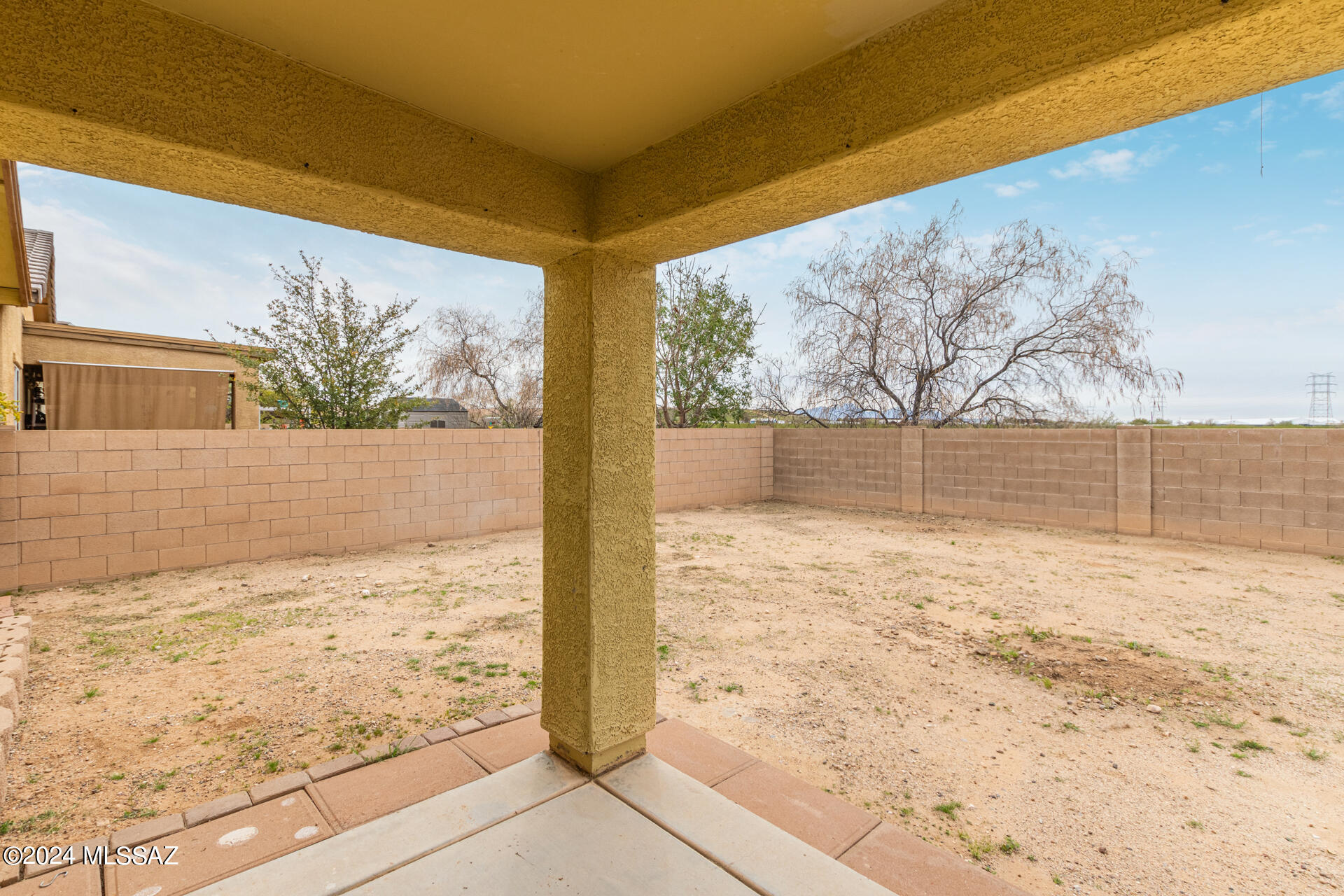 4792 E Desert Thorn Drive