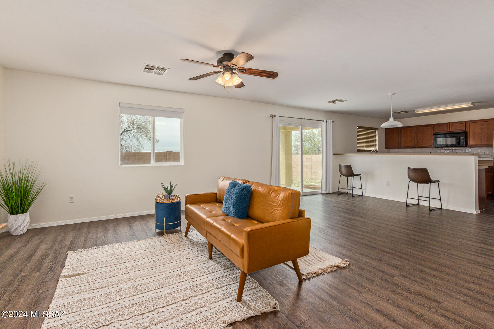 4792 E Desert Thorn Drive