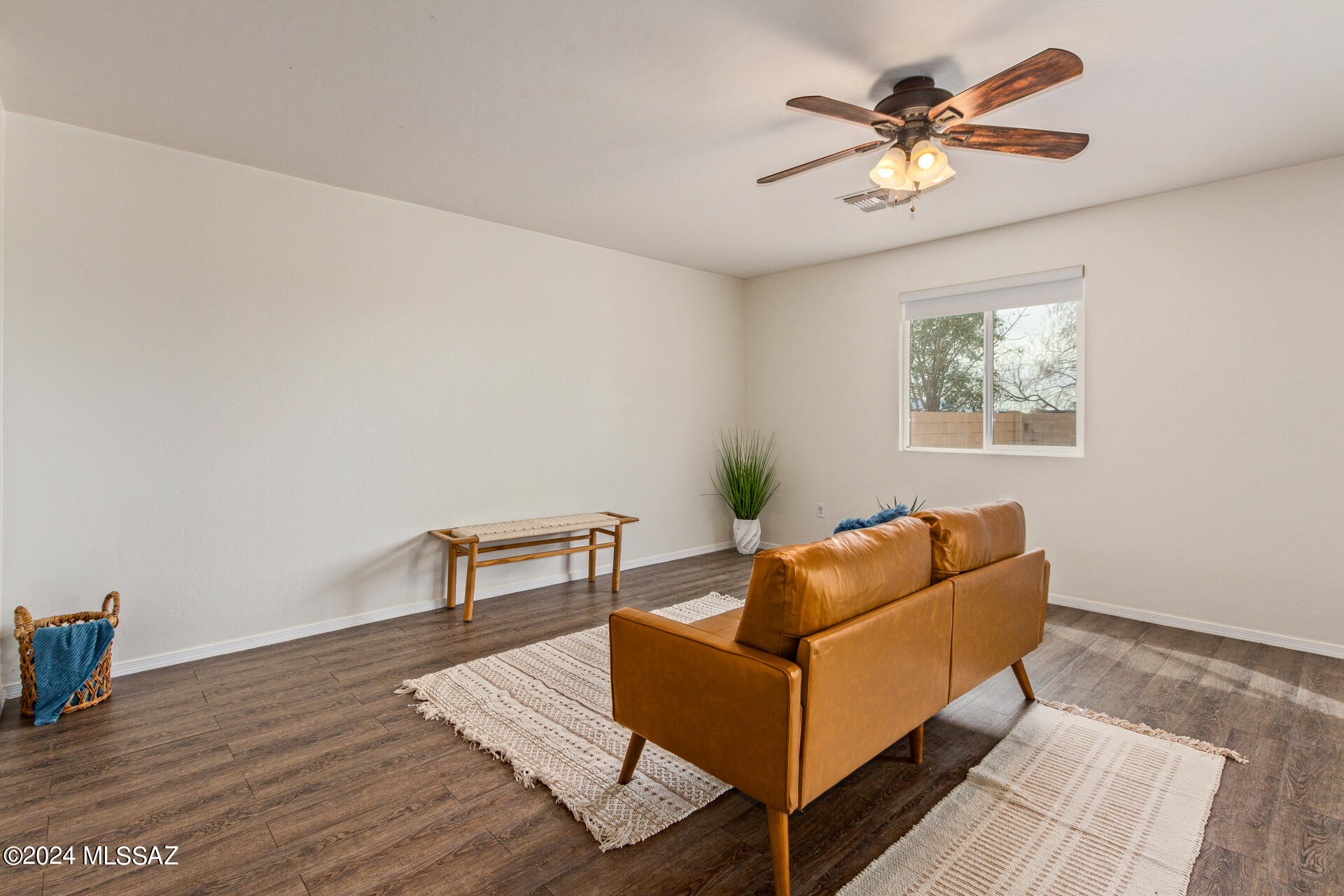 4792 E Desert Thorn Drive