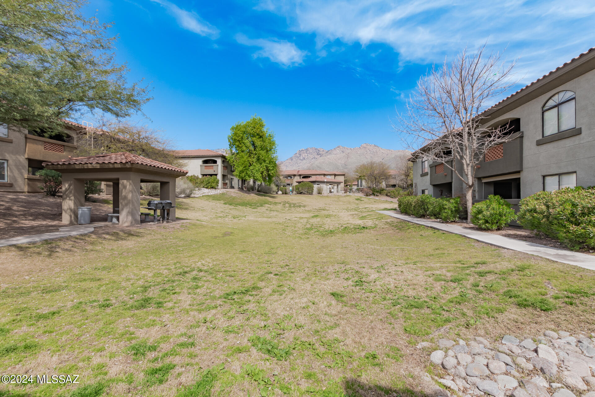 5751 N Kolb Road Unit: 26104