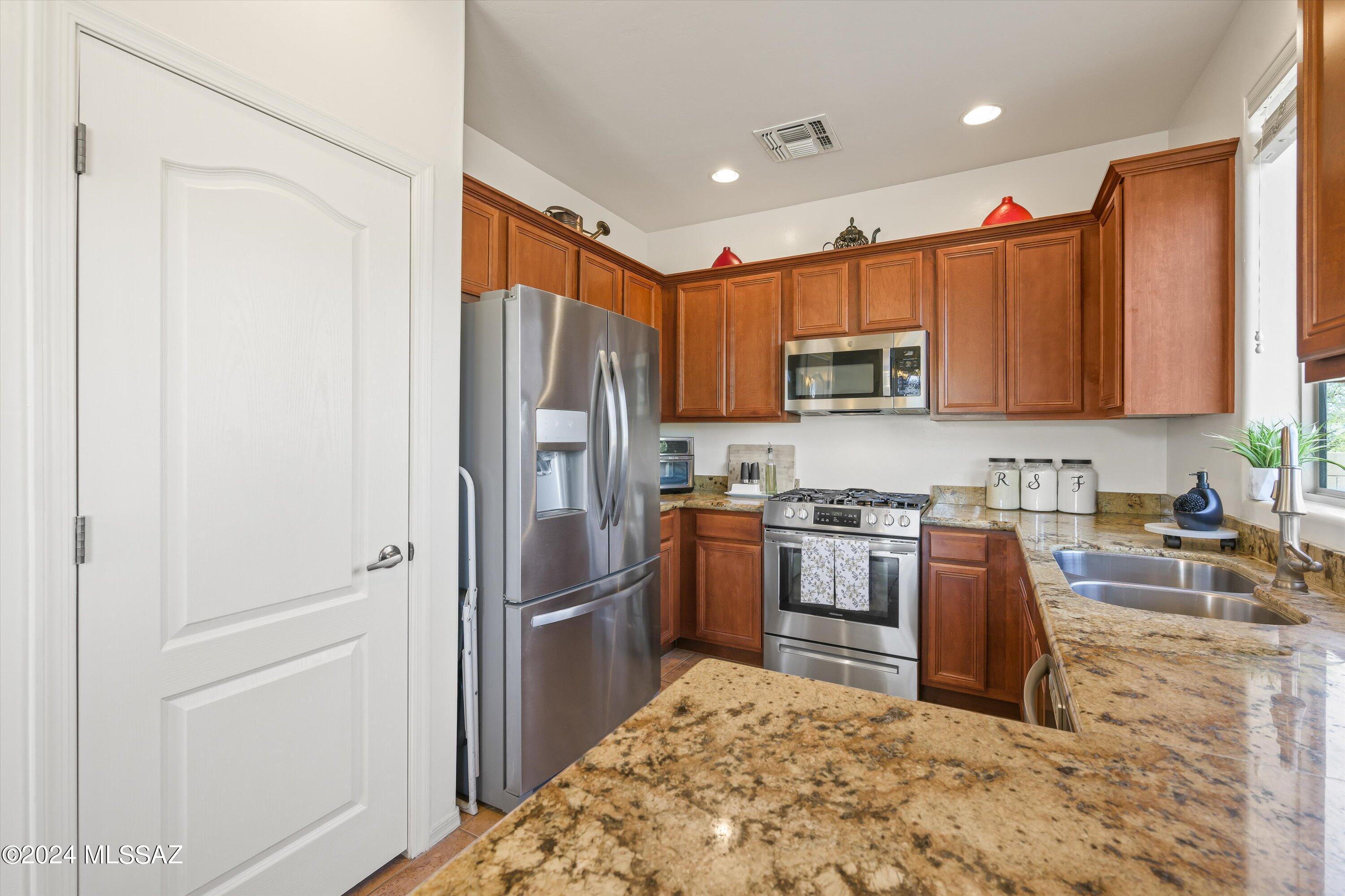 10923 E Scenic Veranda Drive