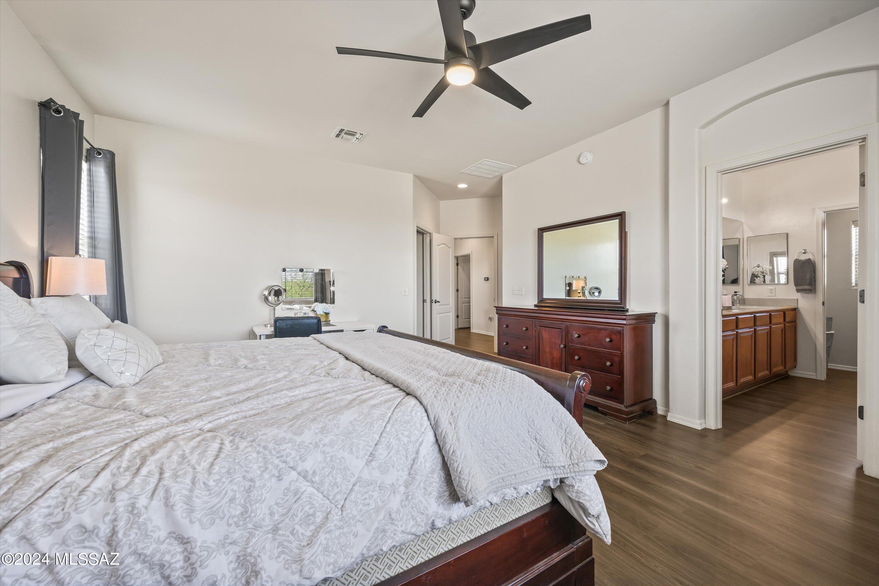 10923 E Scenic Veranda Drive