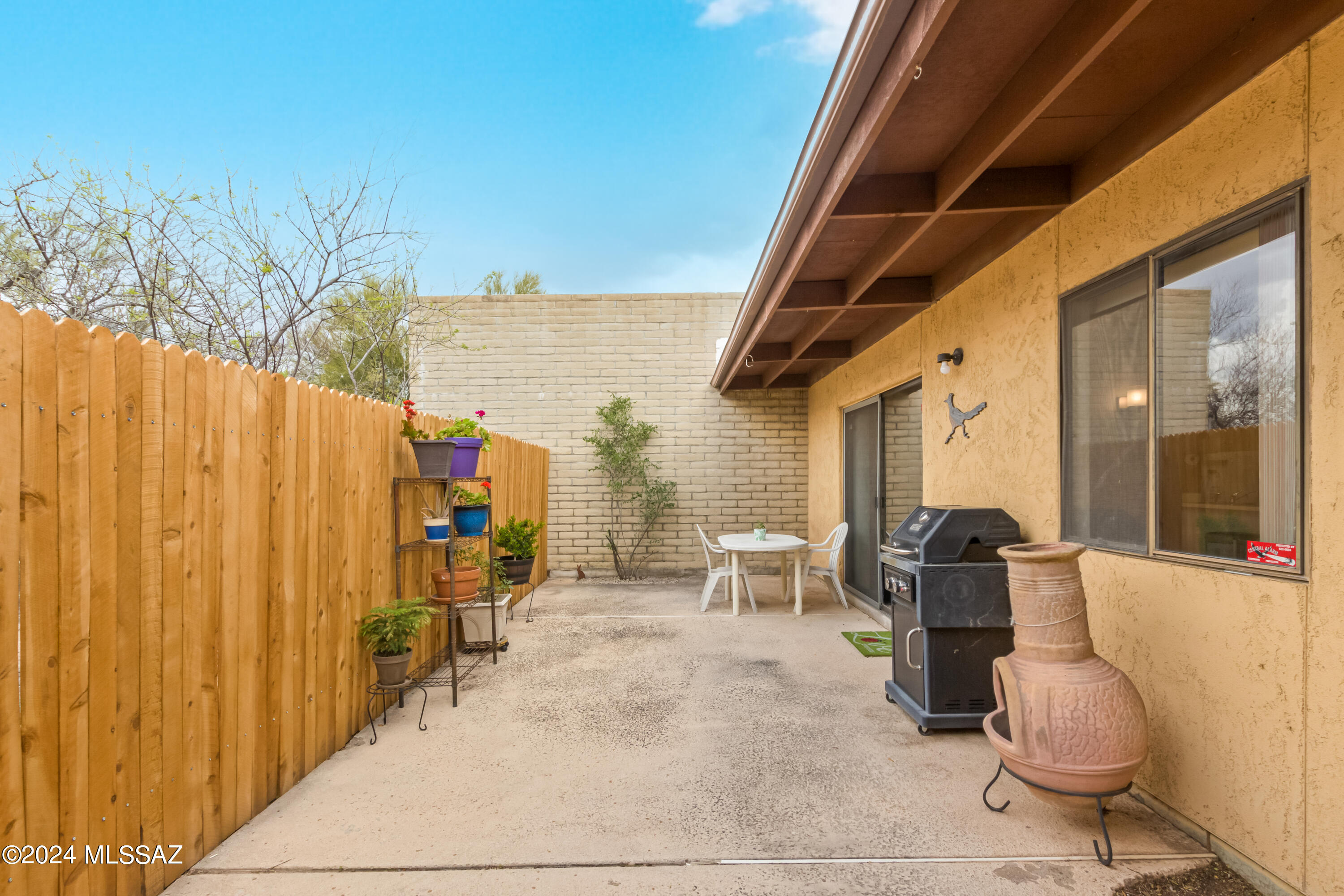 9009 E Calle Norlo