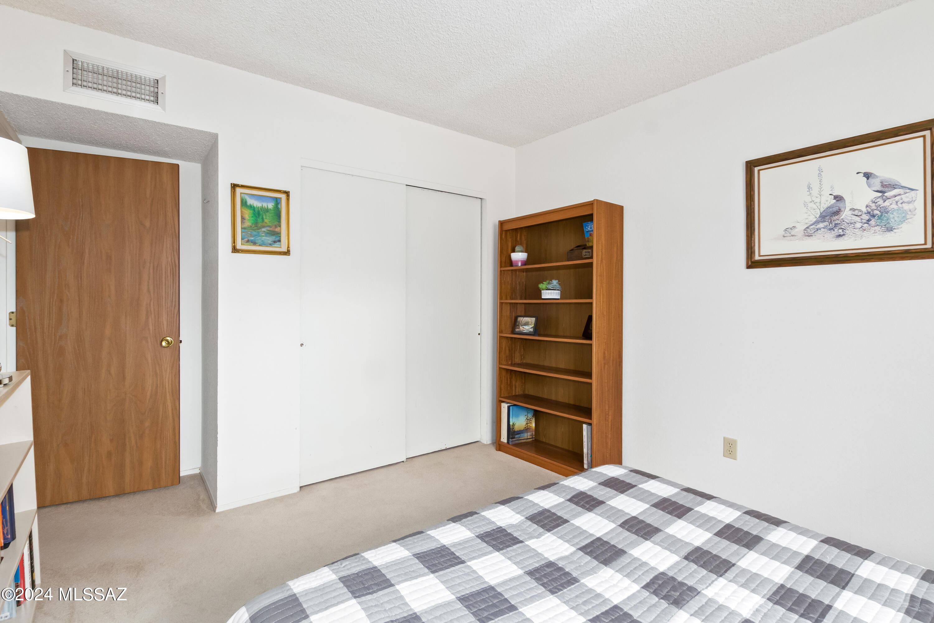 9009 E Calle Norlo