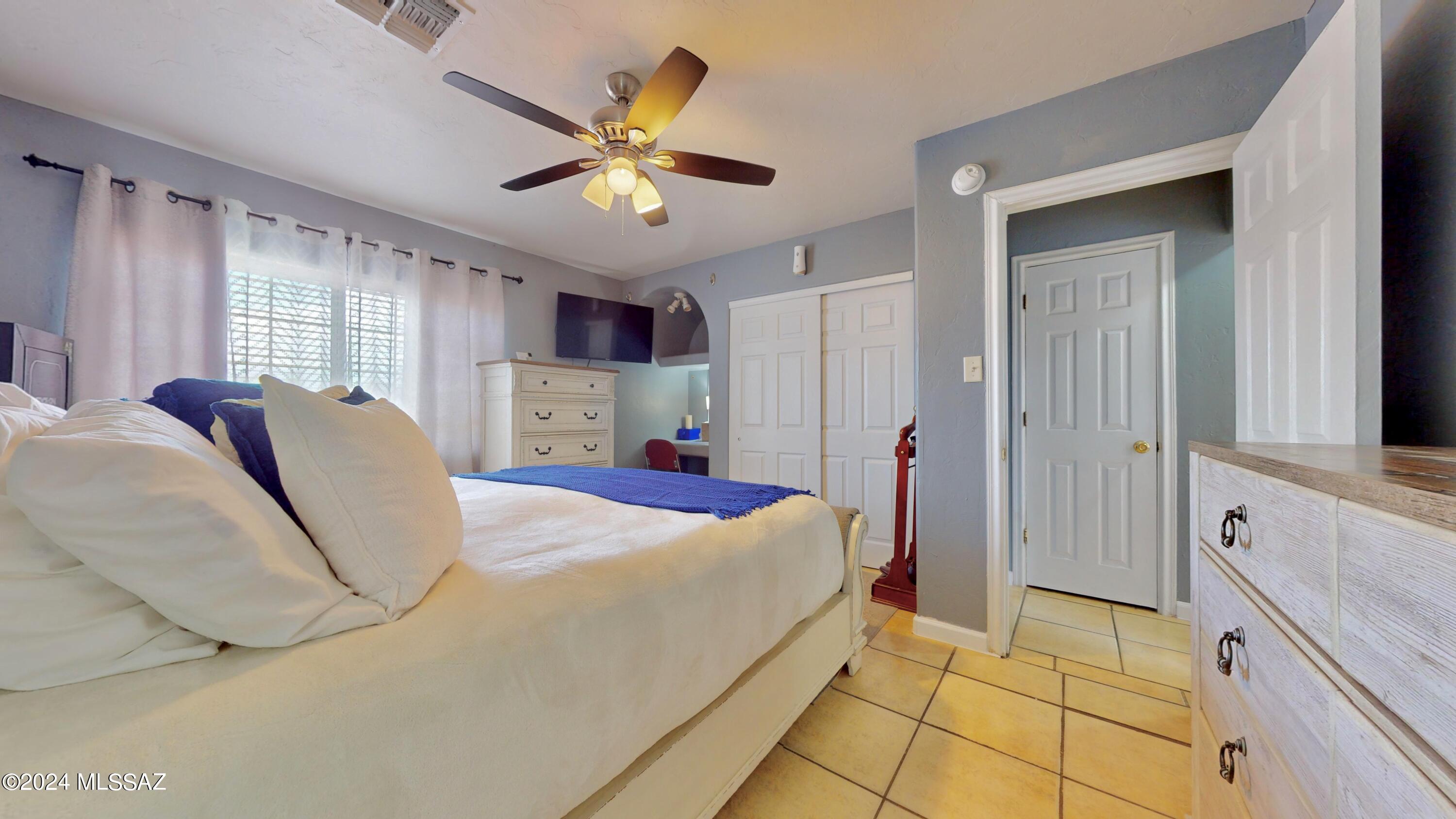 6706 S Missiondale Road