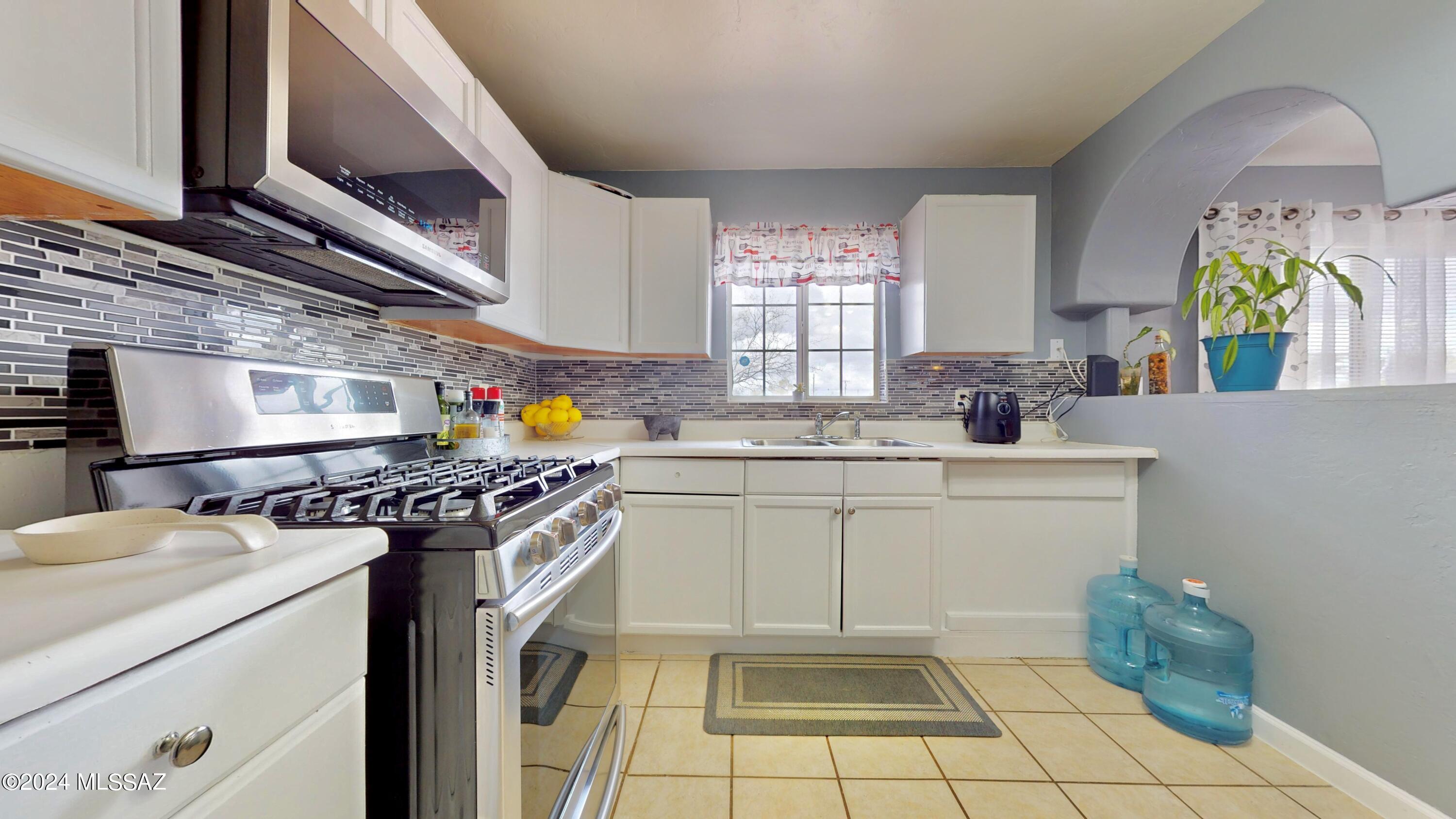 6706 S Missiondale Road