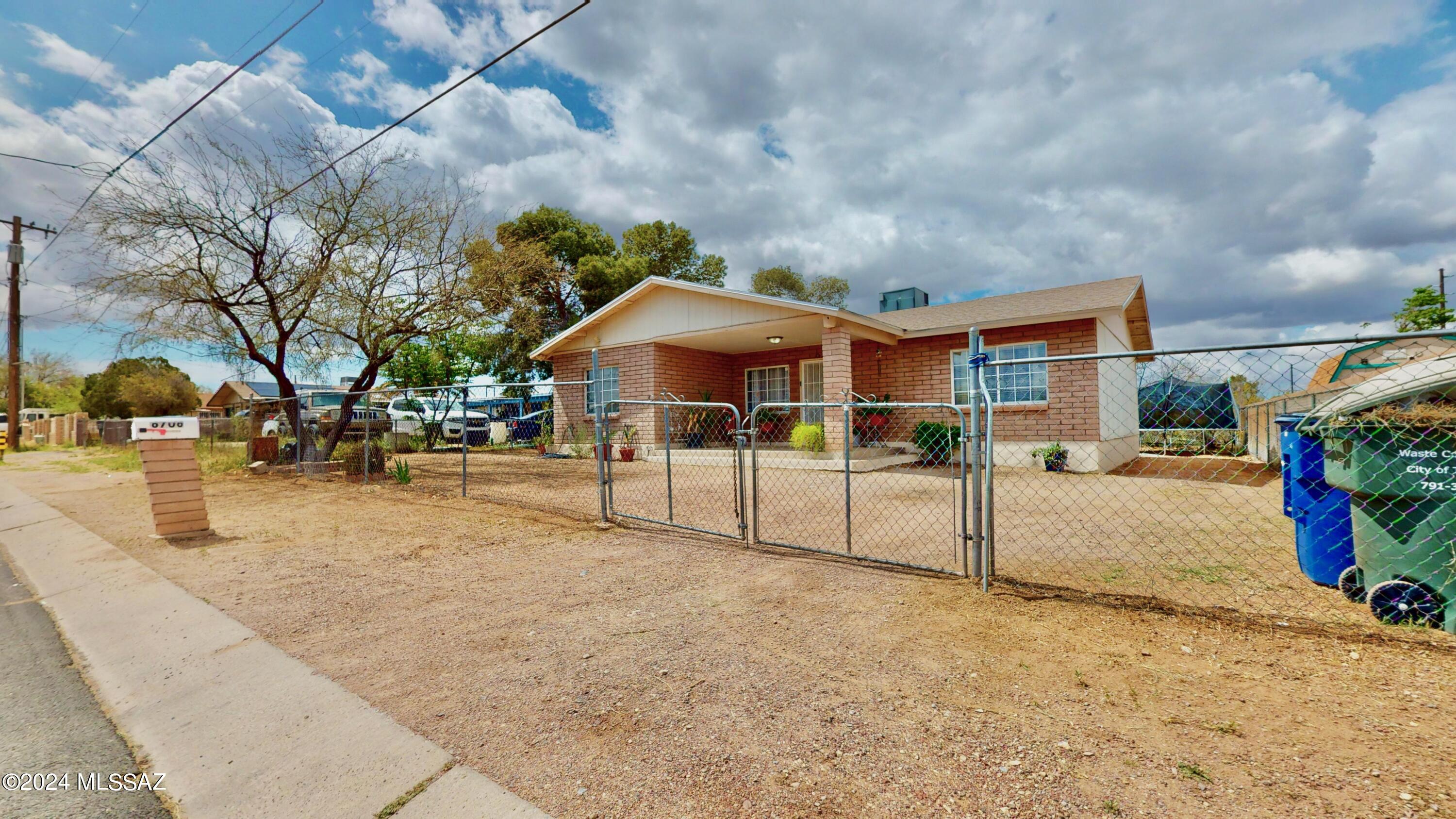 6706 S Missiondale Road