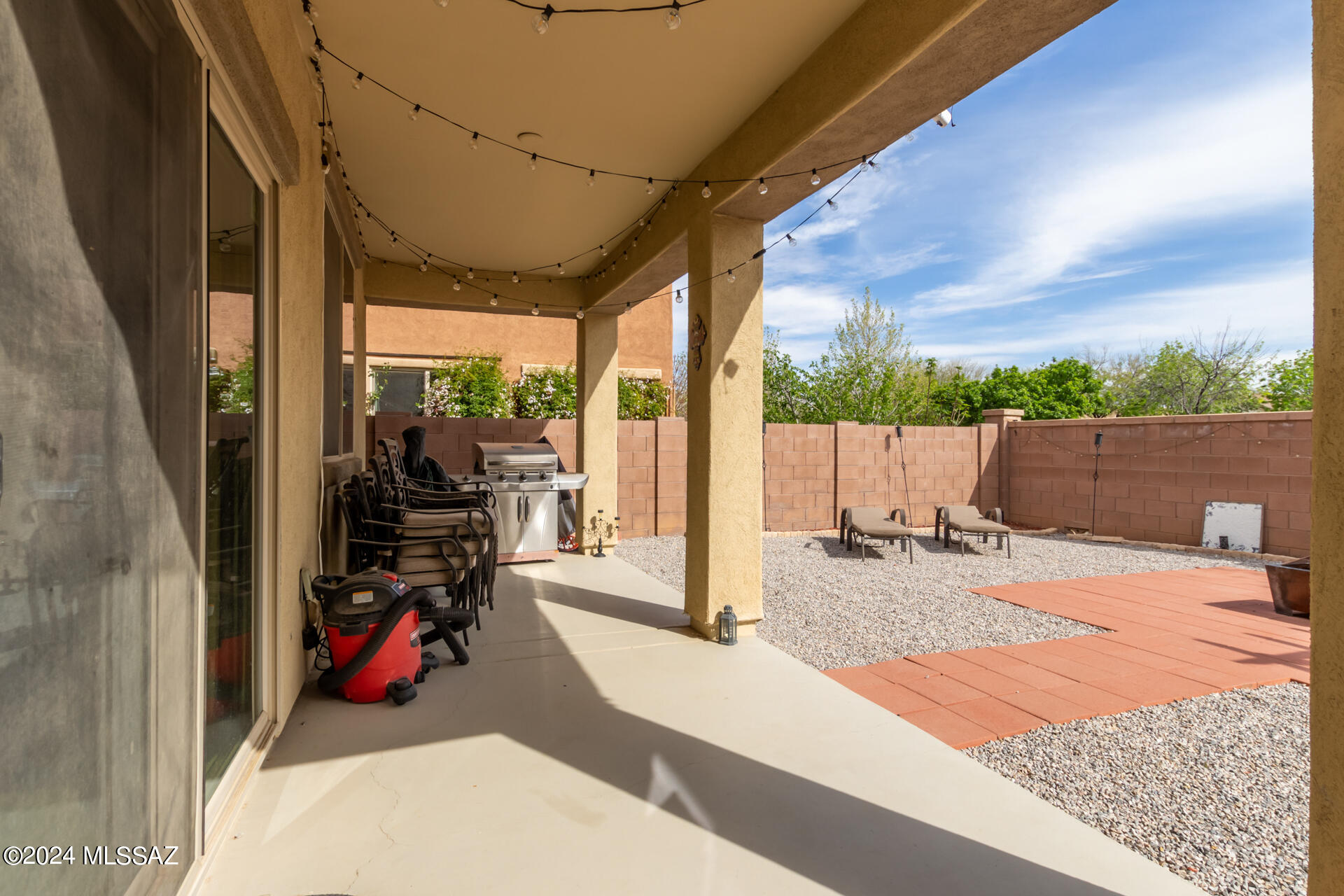 681 W Calle Ocarina