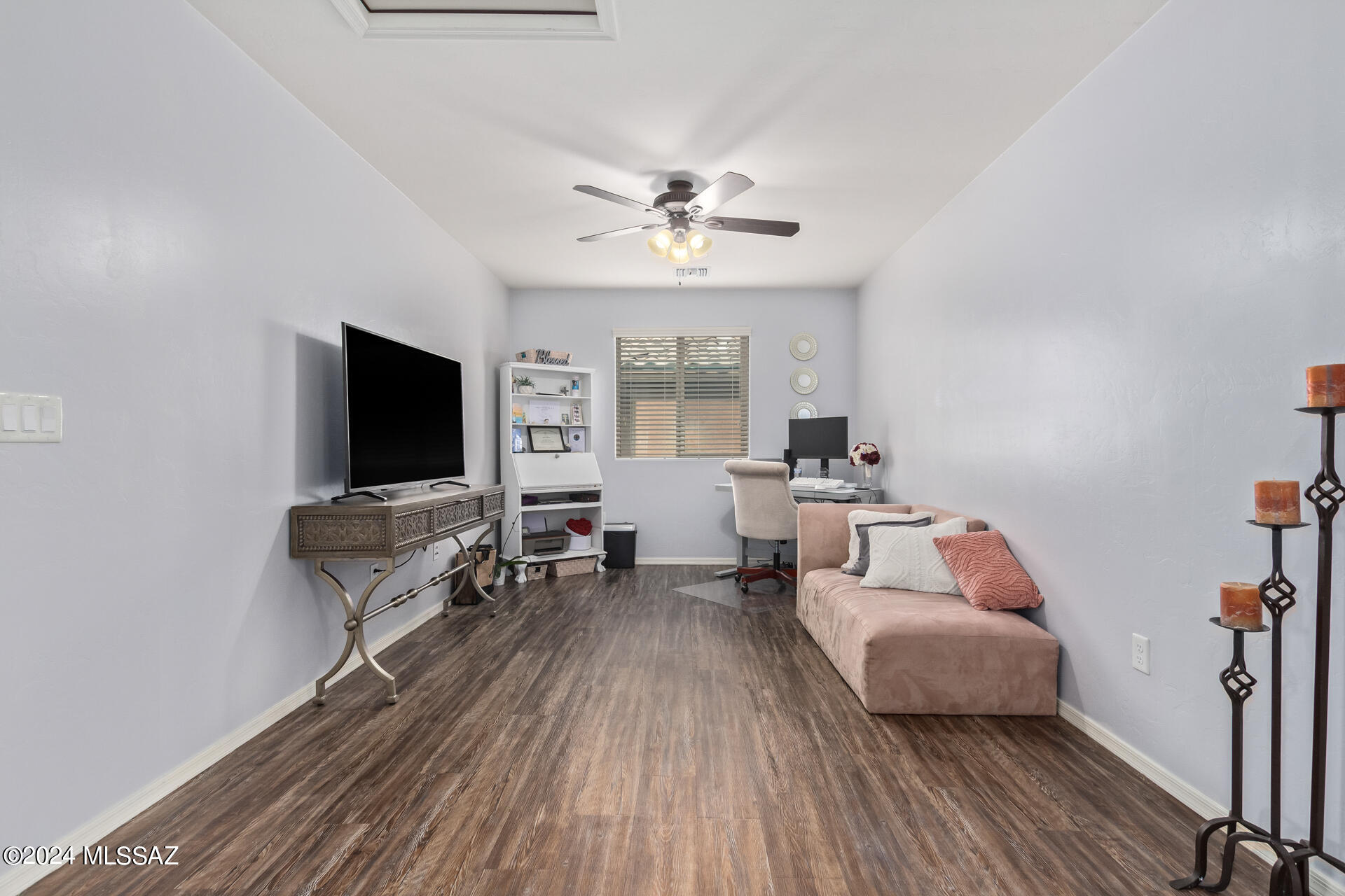 681 W Calle Ocarina