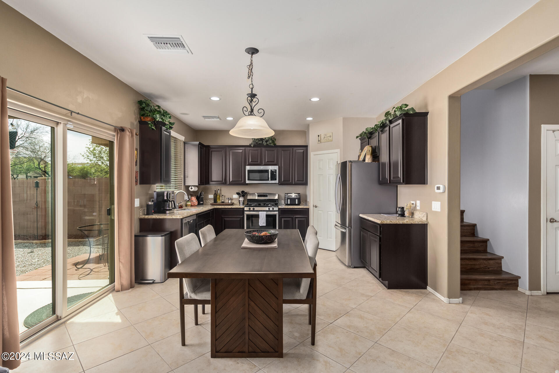 681 W Calle Ocarina