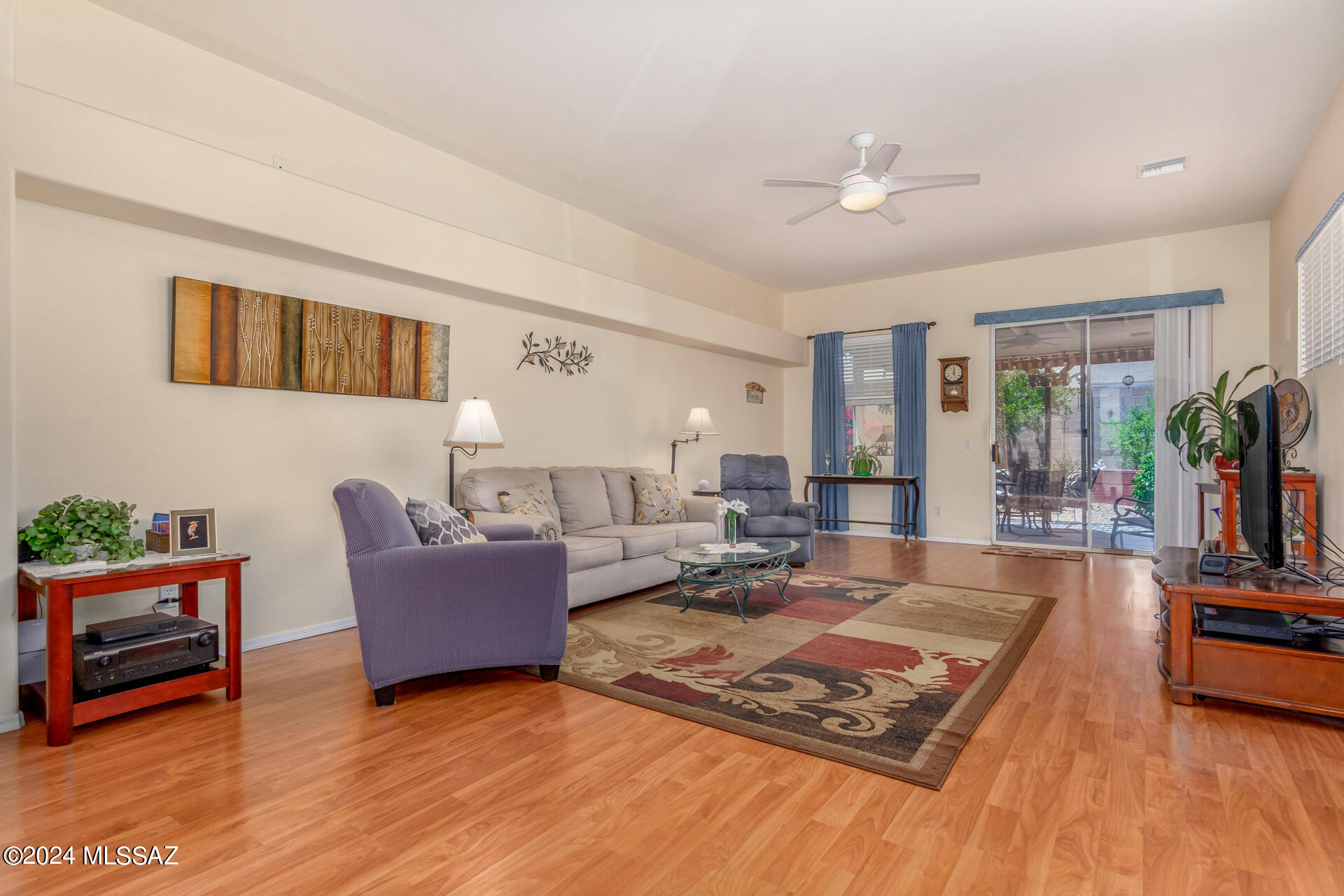 2960 W Desert Glory Drive