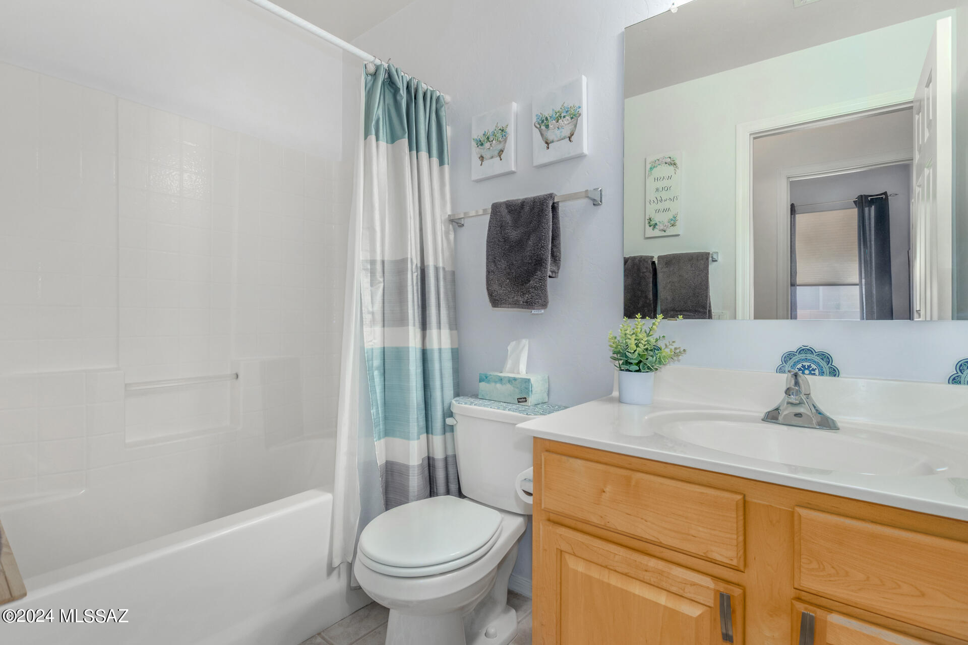 2960 W Desert Glory Drive