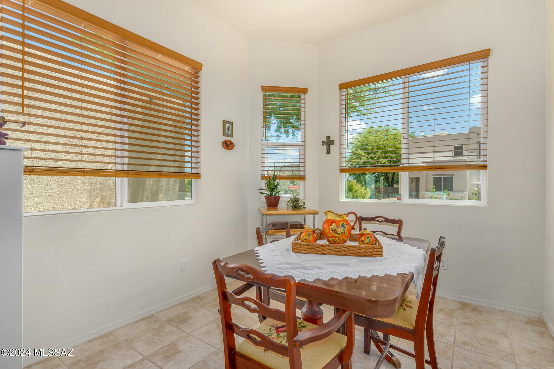 2960 W Desert Glory Drive