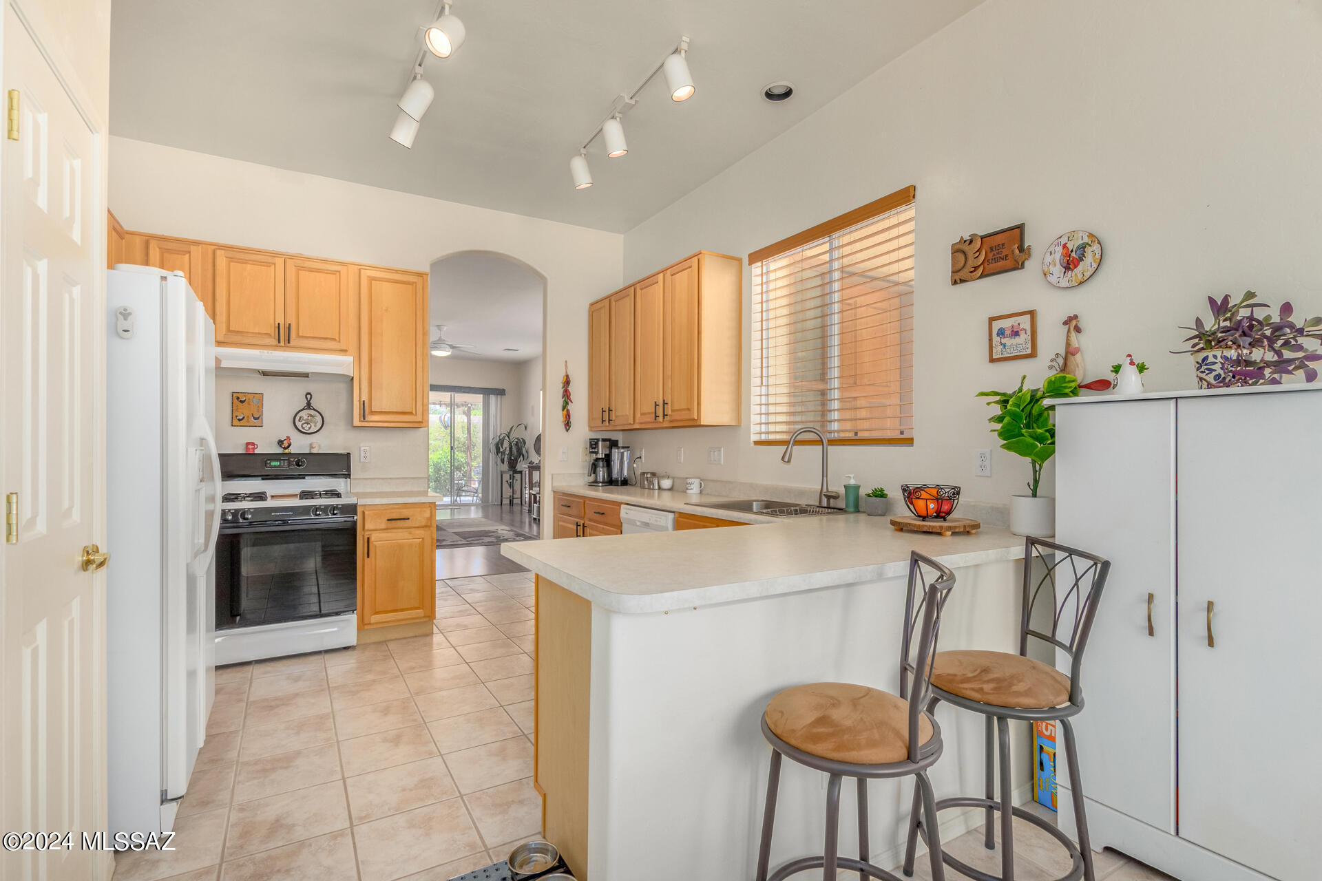 2960 W Desert Glory Drive