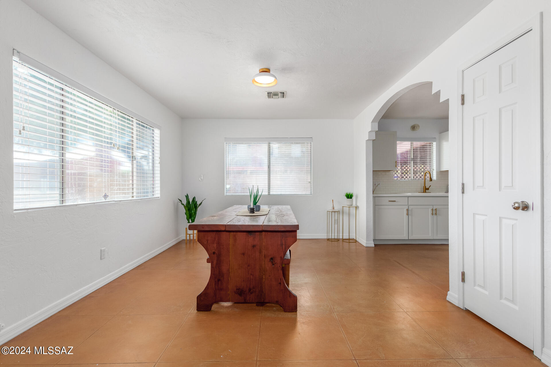 2531 E Copper Street
