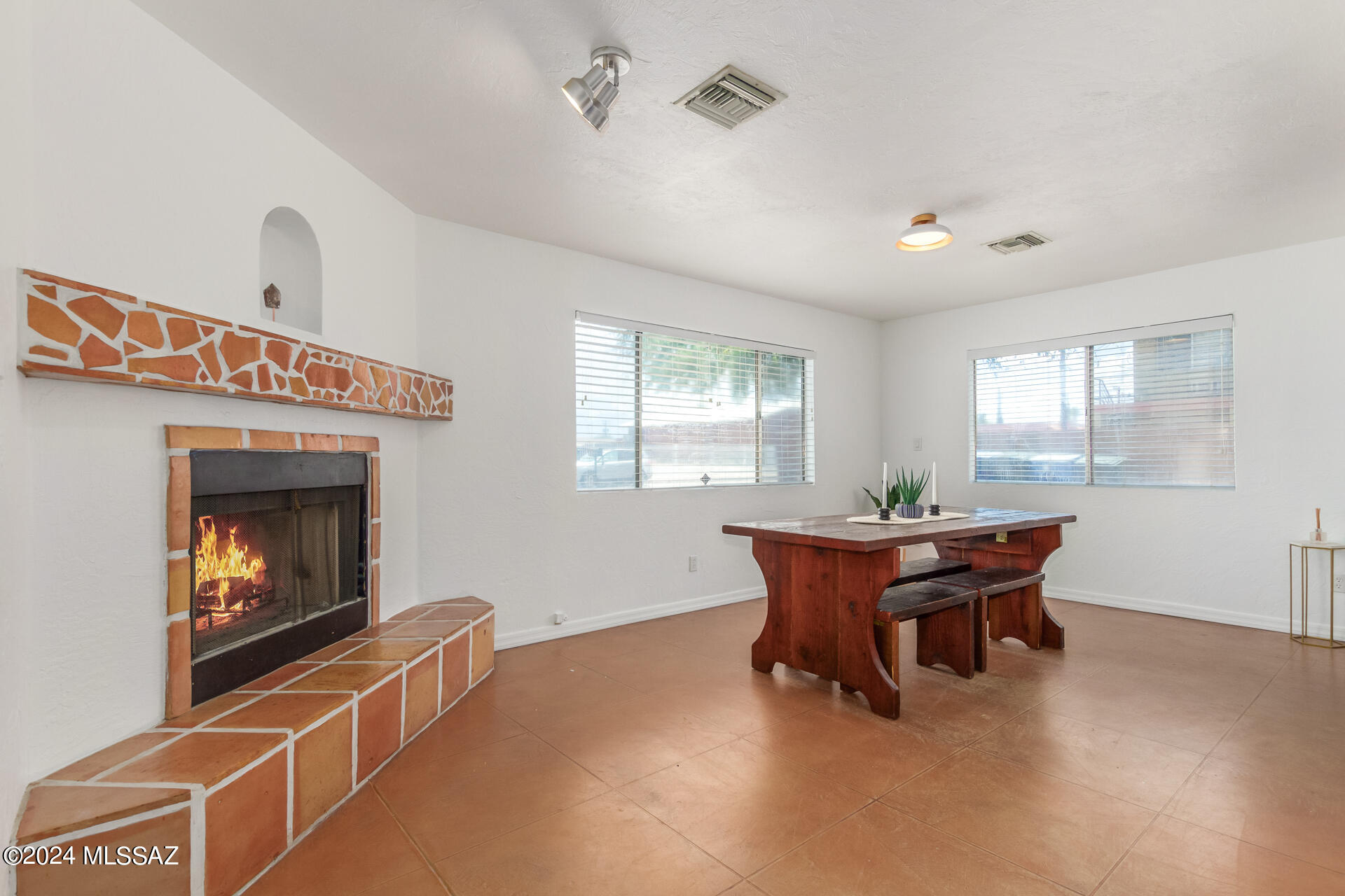 2531 E Copper Street